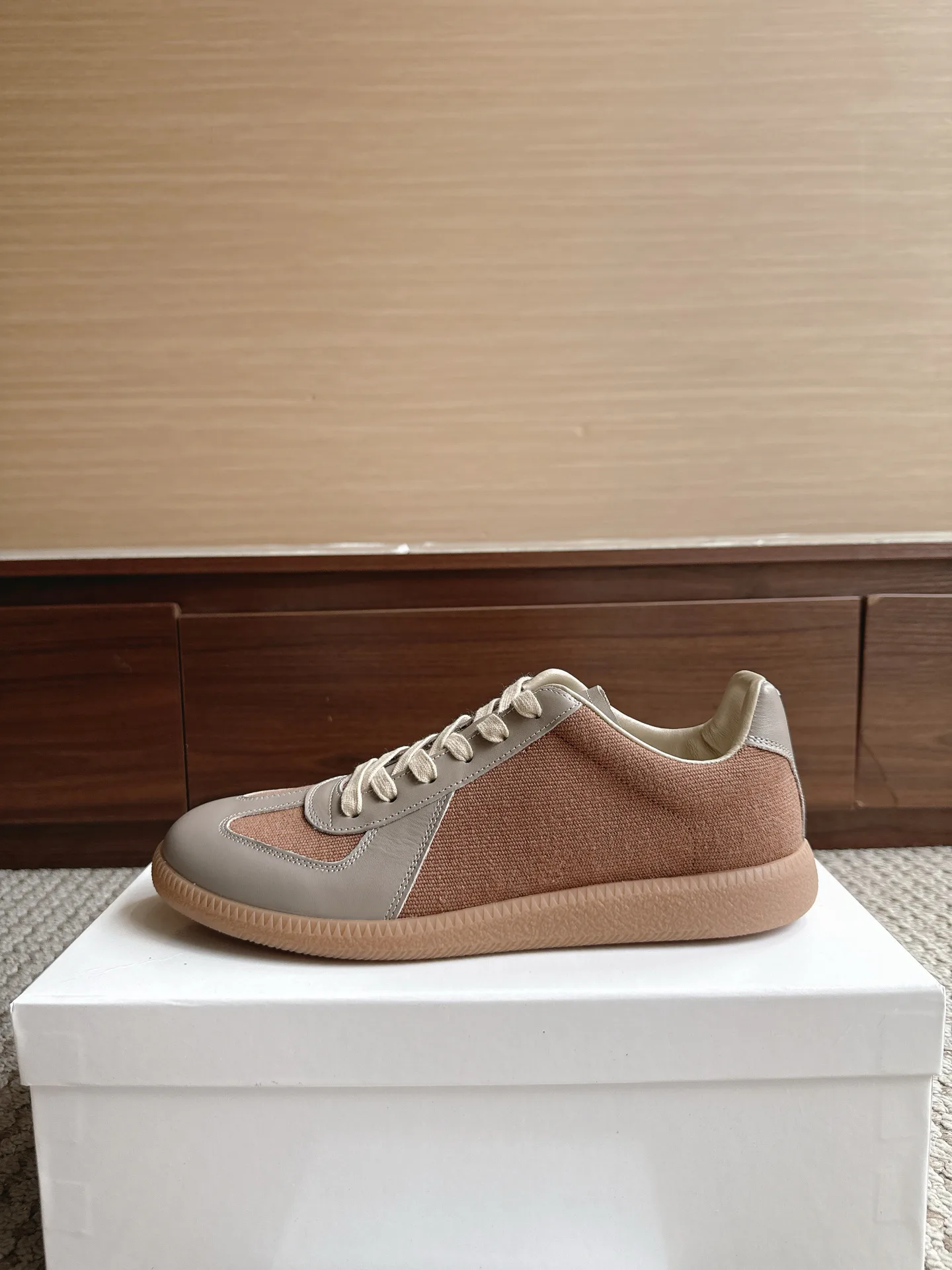 Women's Sneakers MAISON MARGIELA 16967115
