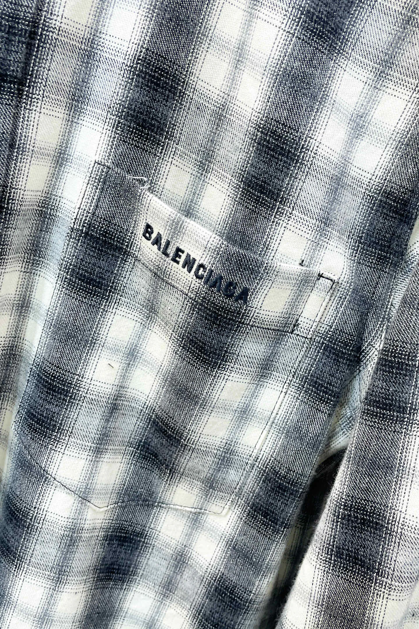 Men's Shirts BALENCIAGA 18392132
