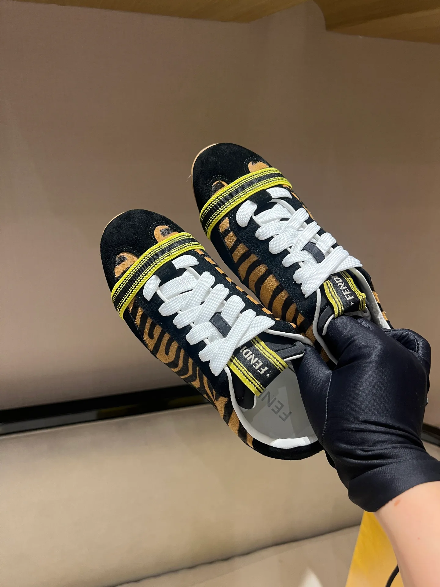 Women's Sneakers FENDI 18278644