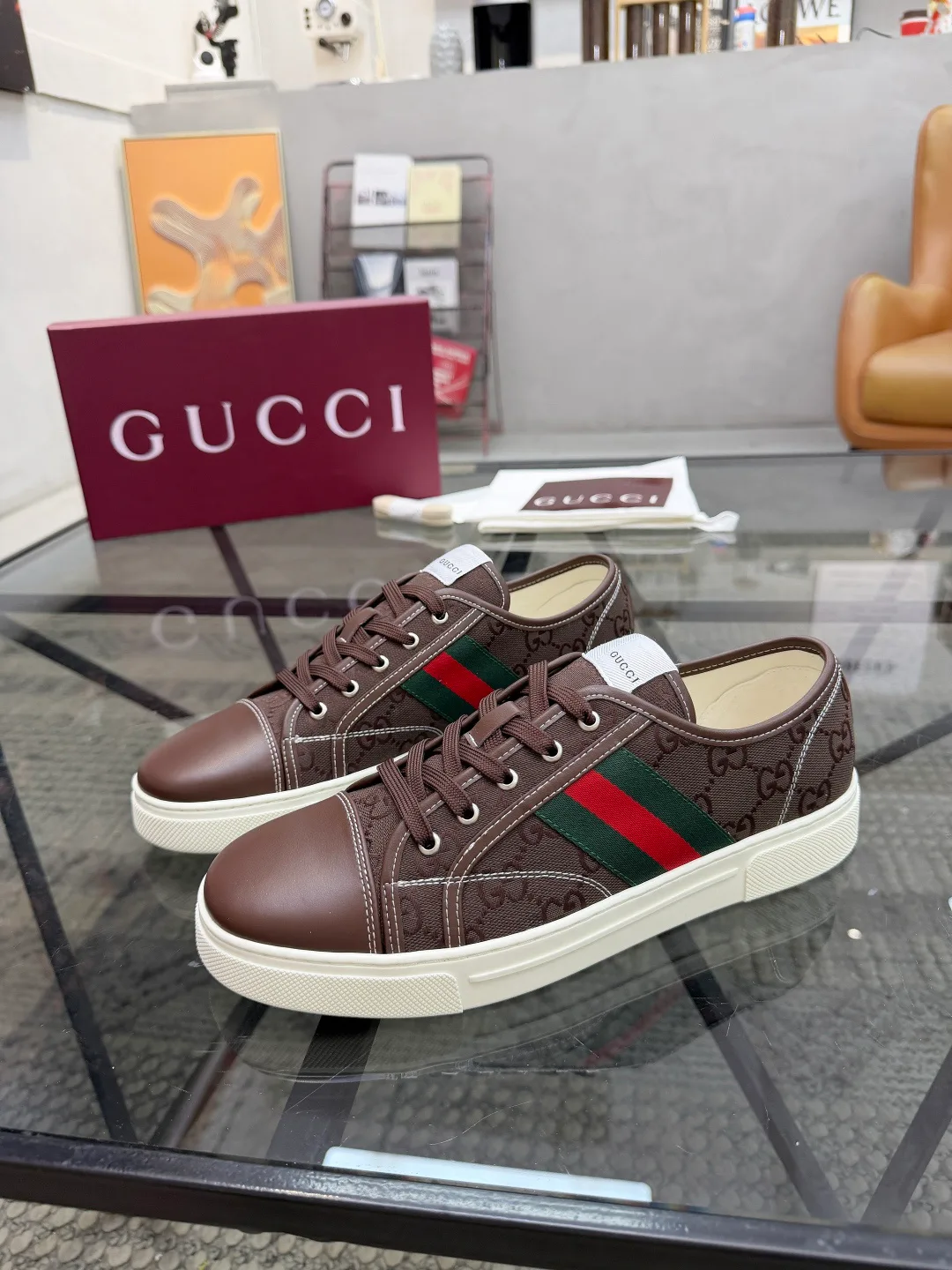 Women's Sneakers GUCCI 18346398