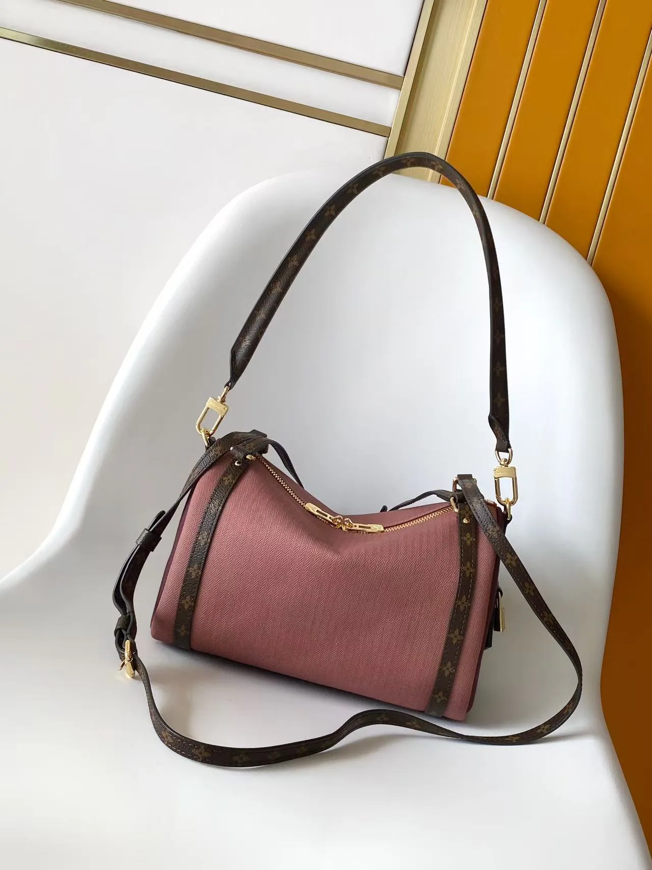 Women's Classic Handbags LOUIS VUITTON 17948736