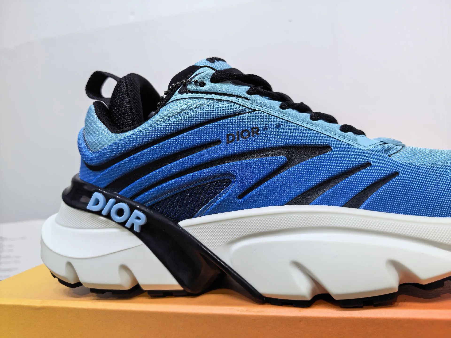Men's Sneakers CHRISTIAN DIOR 17805360