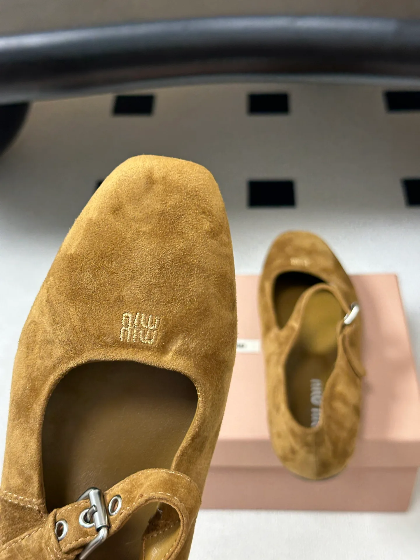 Women's Ballet Flats MIU MIU 18049230