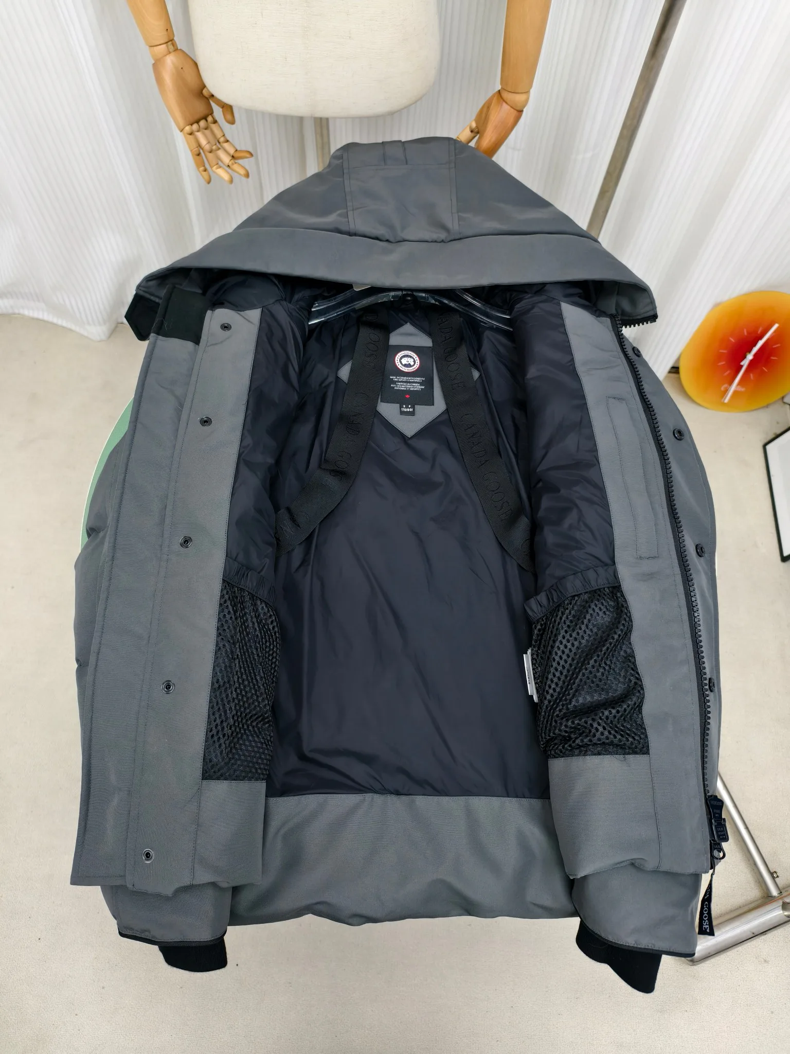 Куртки И Пуховики Мужские Canada Goose 18684534