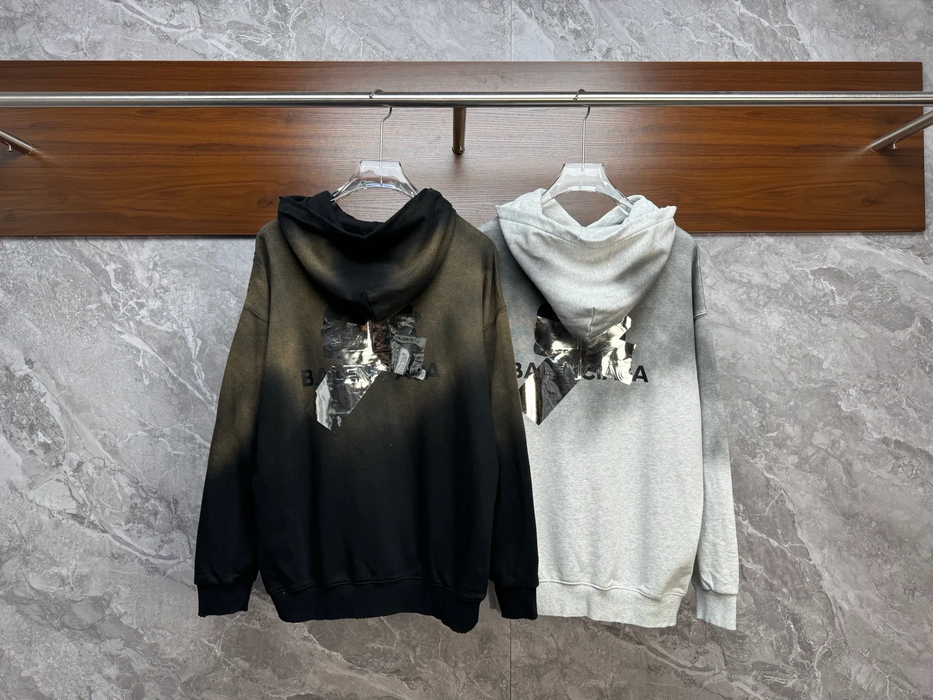 Women's Sweatshirts And Hoodies BALENCIAGA 18182347