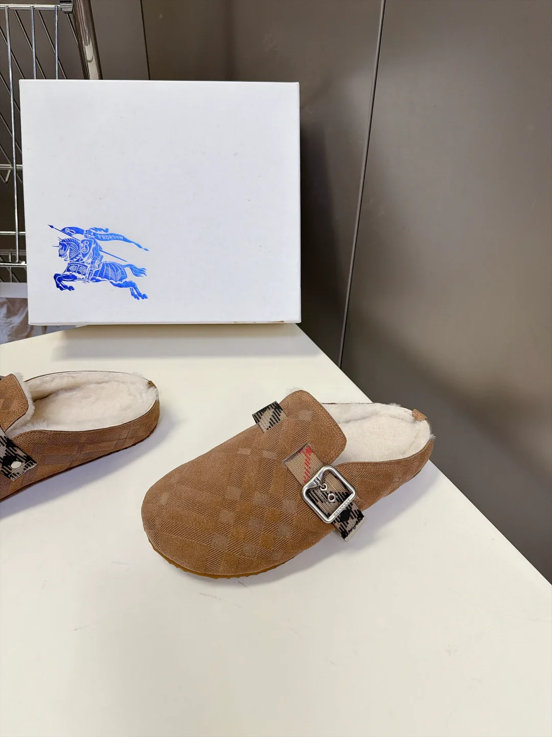 Women's Mules And Clogs BURBERRY 18092320