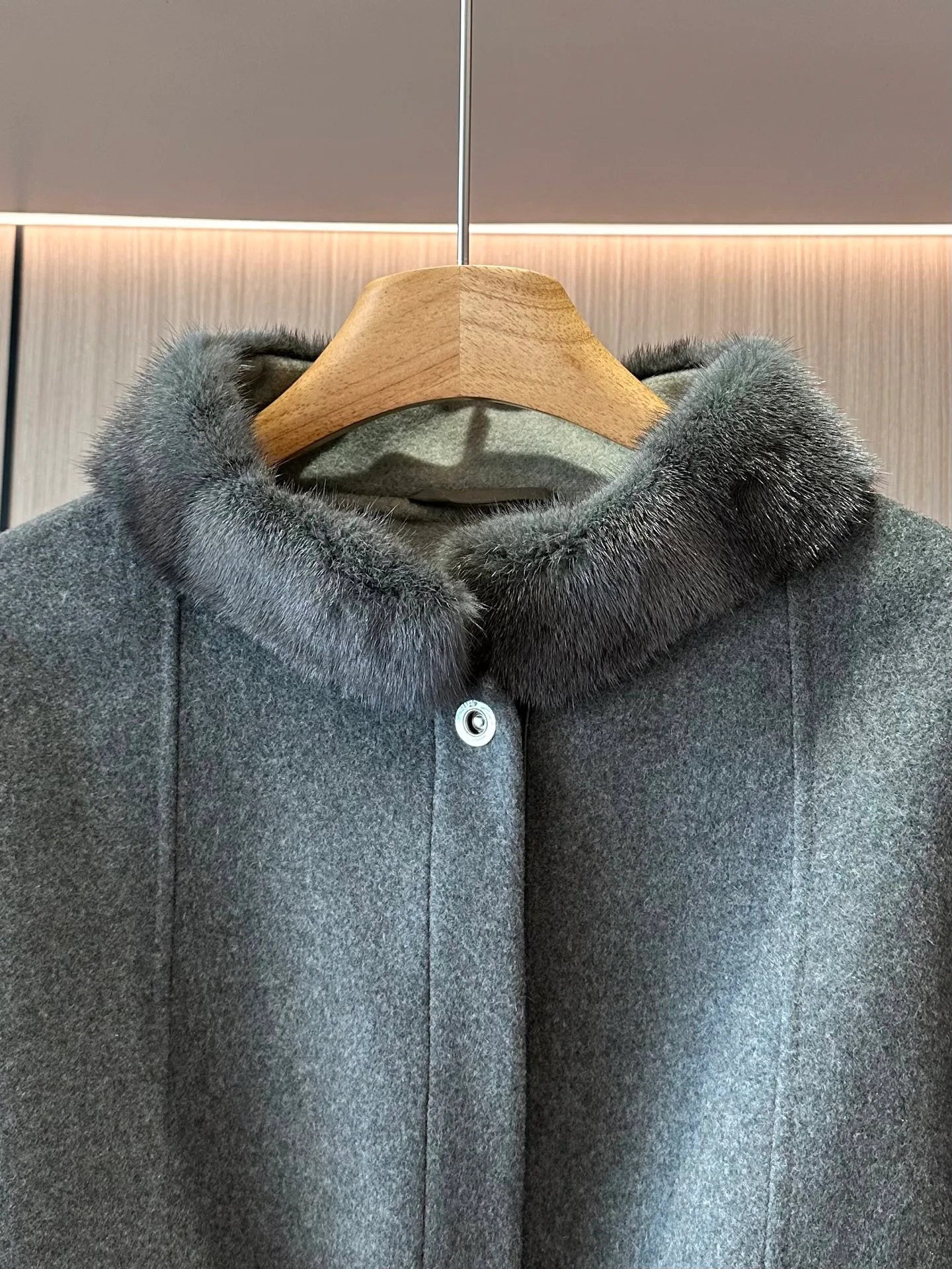 Women's Coats LORO PIANA 18197606