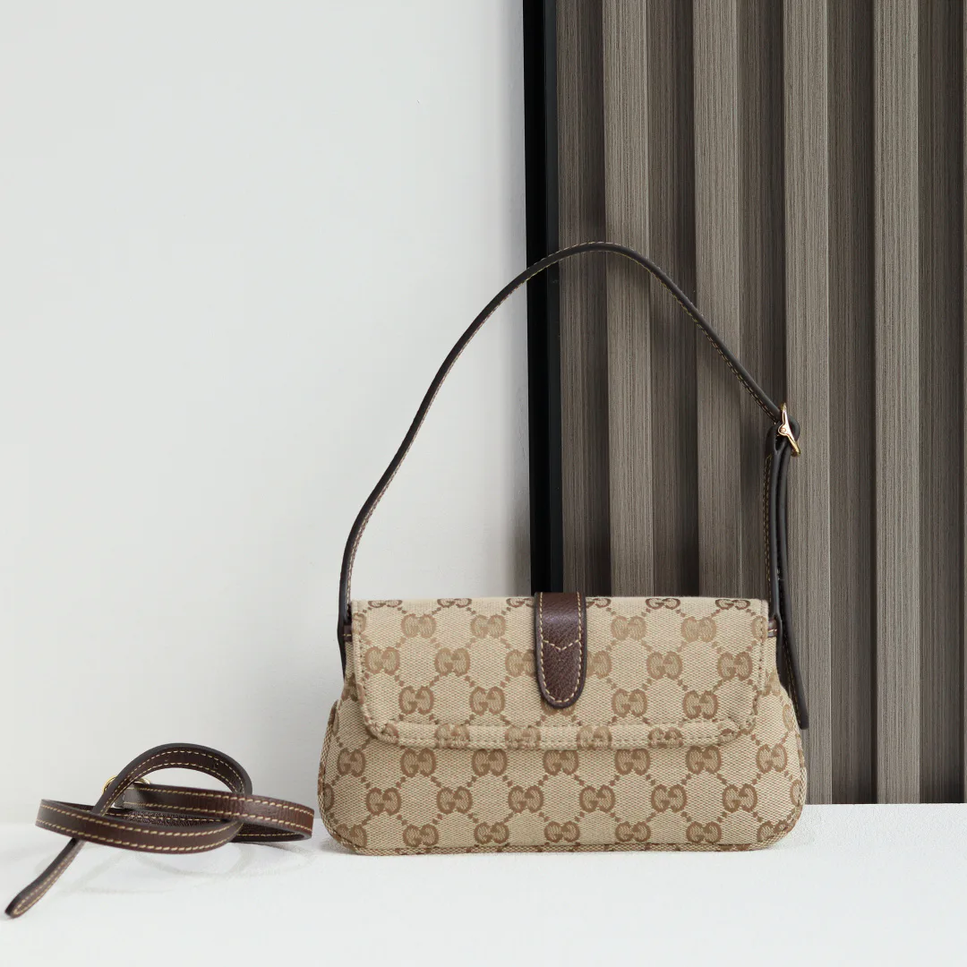Women's Classic Handbags GUCCI 17947814