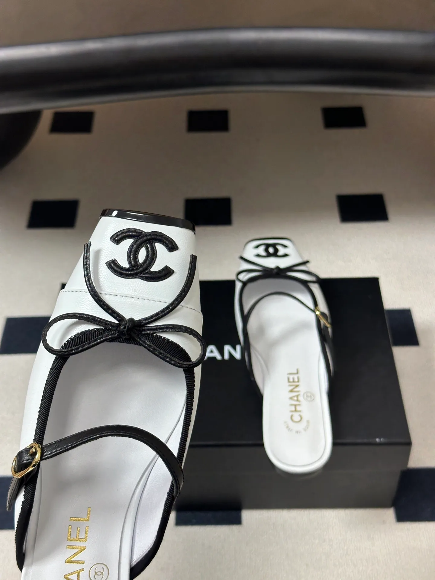 Women's Mules And Clogs CHANEL 17338406