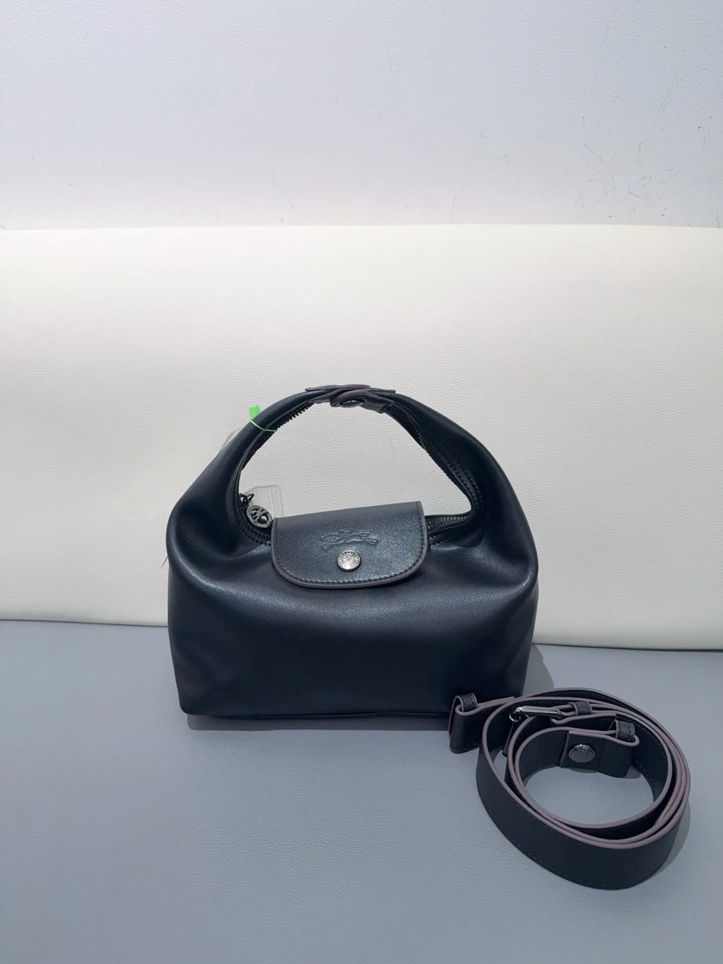 Women's Classic Handbags LONGCHAMP 17919894