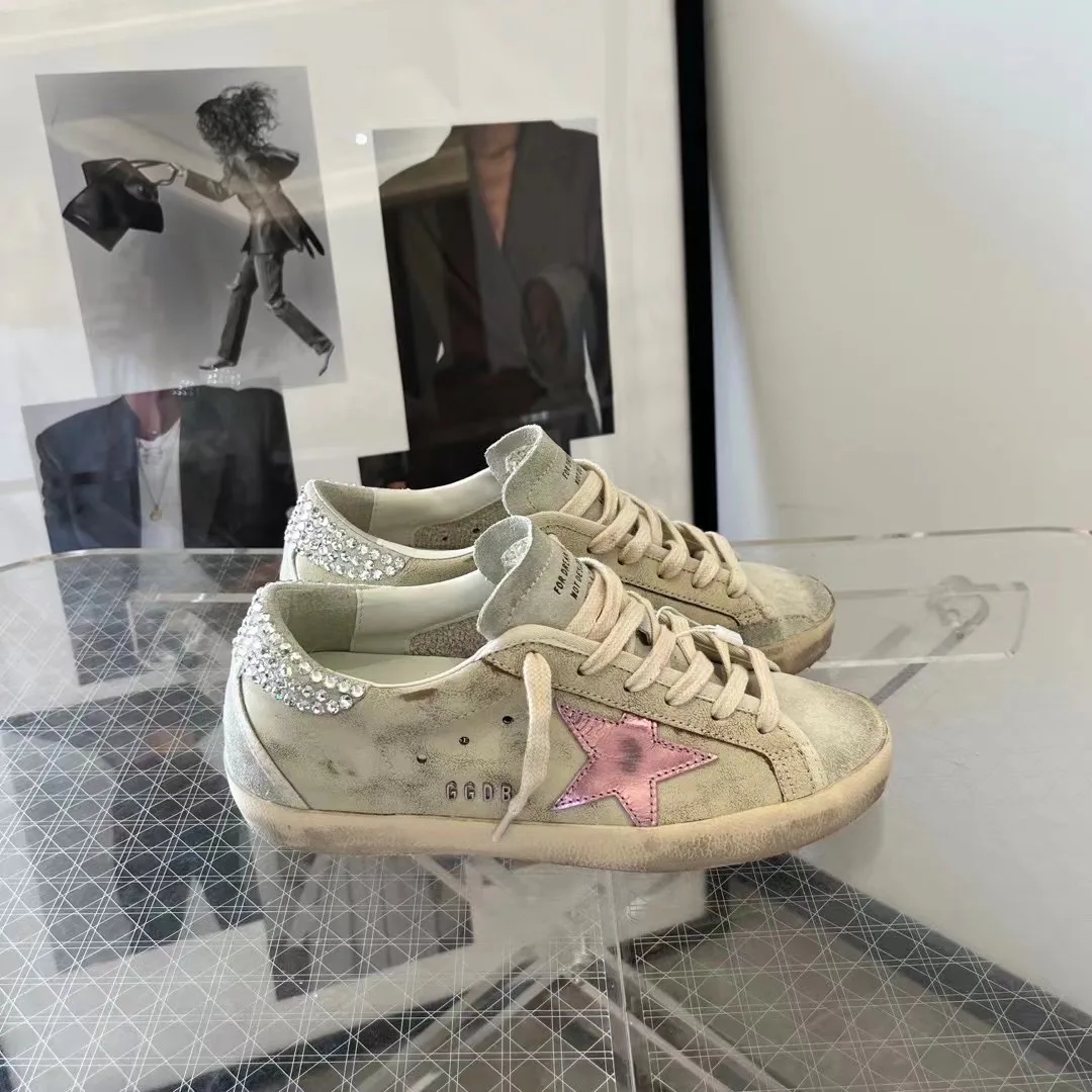 Women's Sneakers GOLDEN GOOSE 18265594