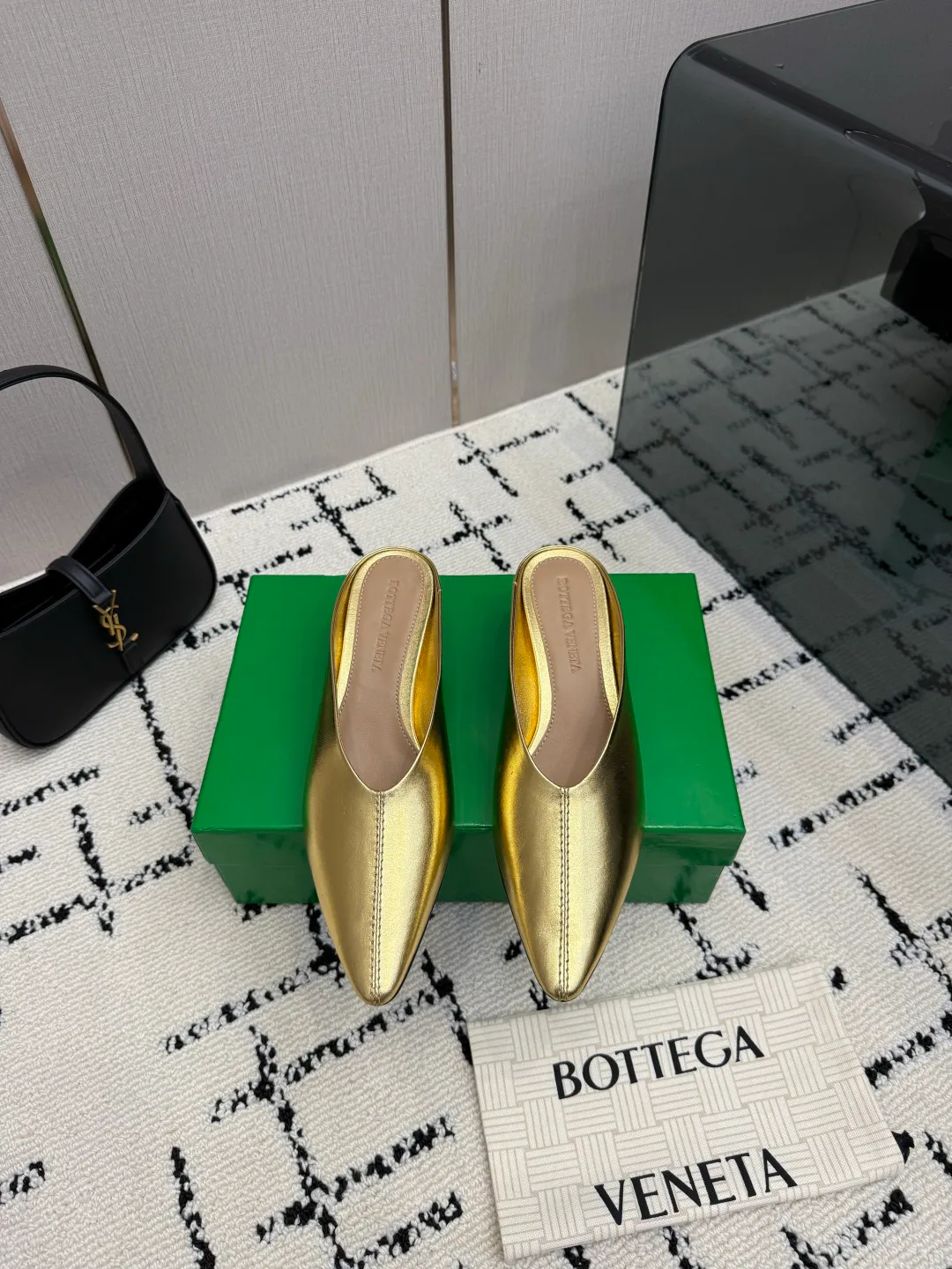 Women's Mules And Clogs BOTTEGA VENETA 18135179