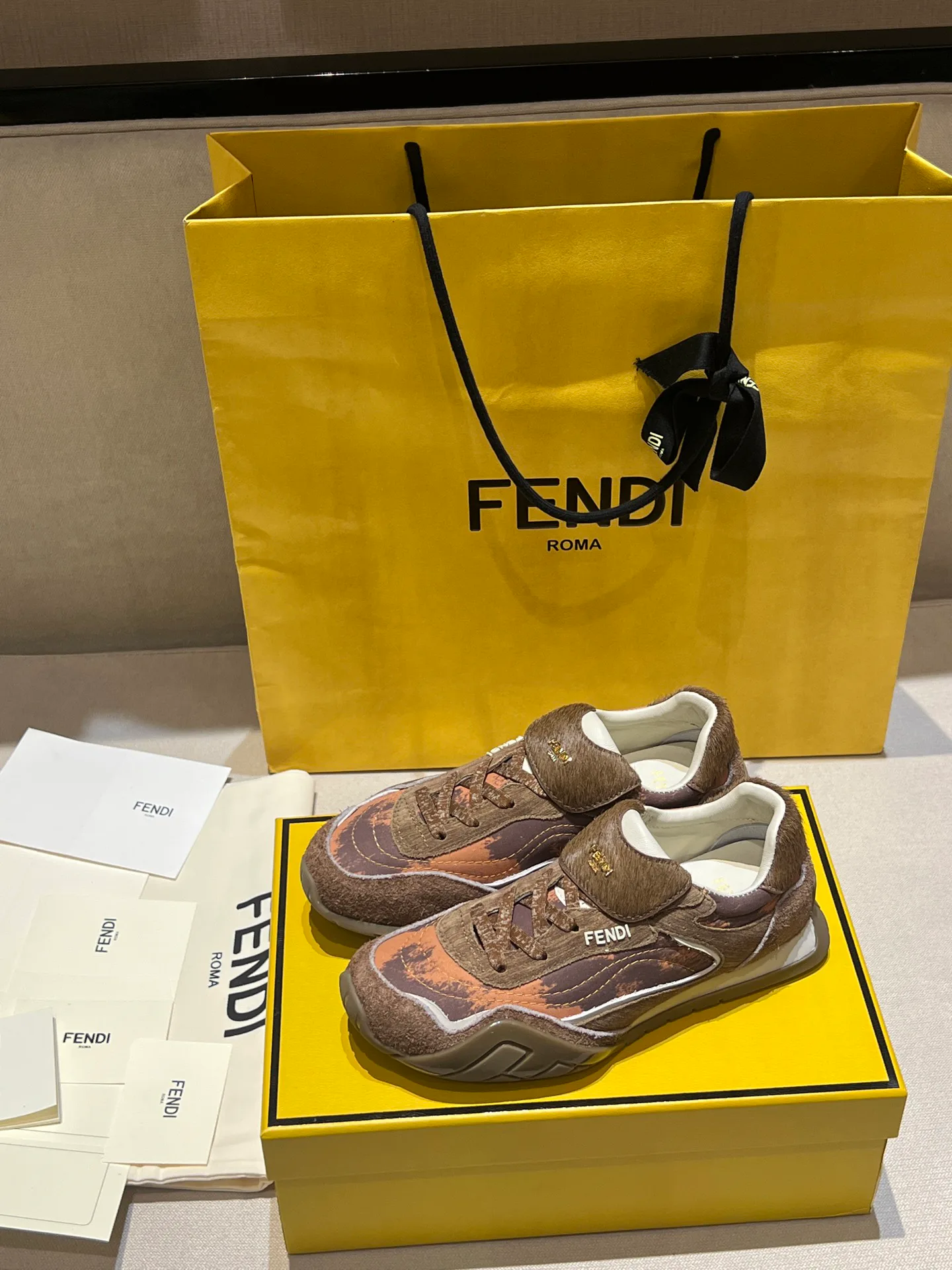 Women's Sneakers FENDI 18020742
