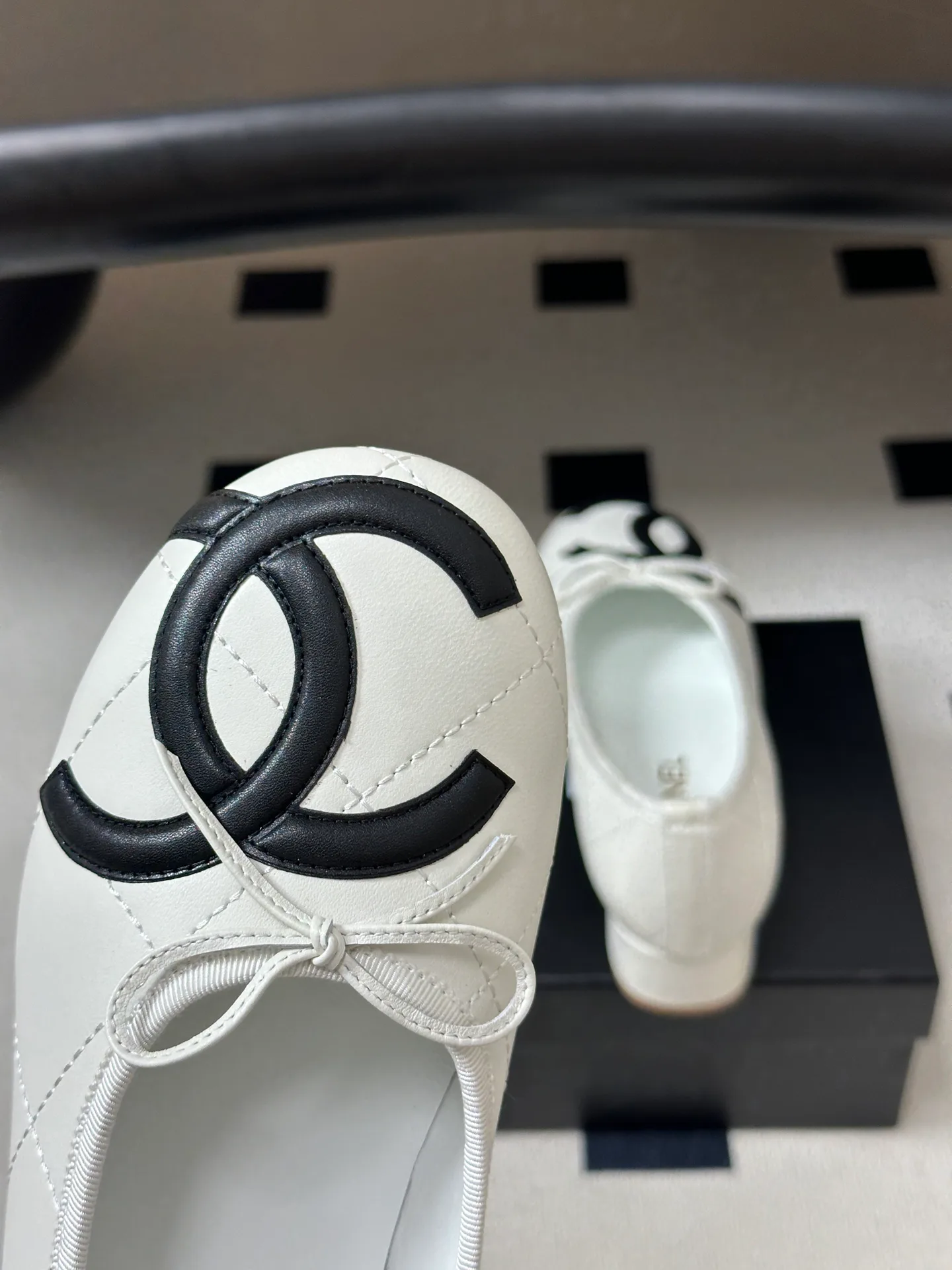 Women's Ballet Flats CHANEL 17889641