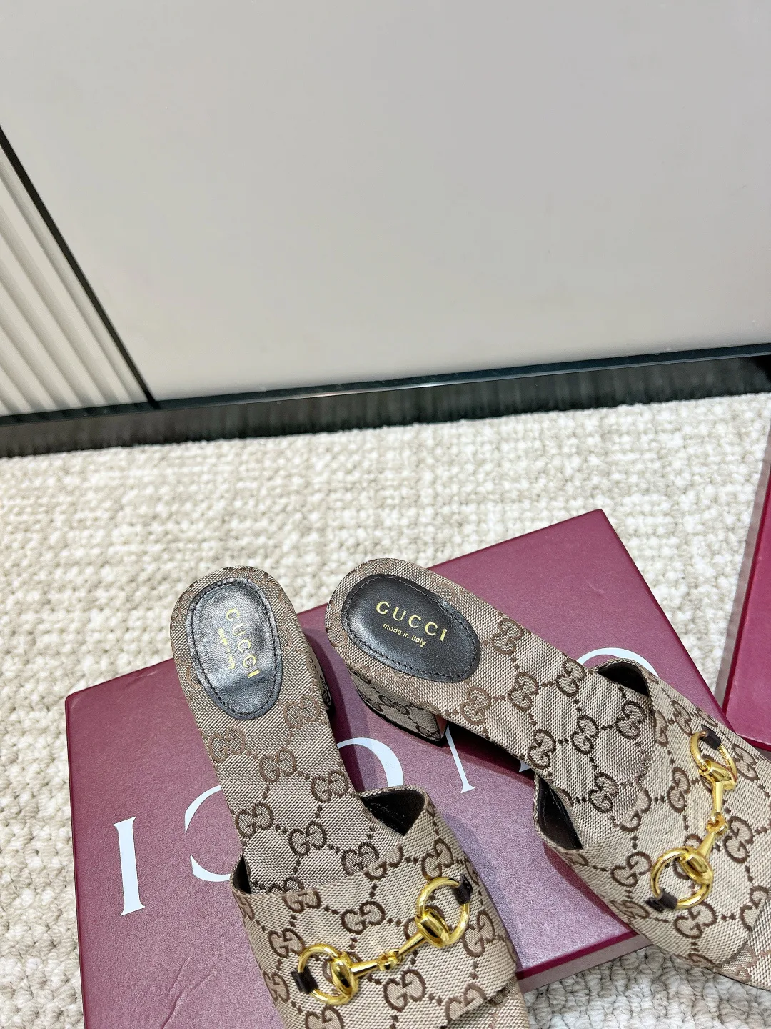 Women's Mules And Clogs GUCCI 17637852