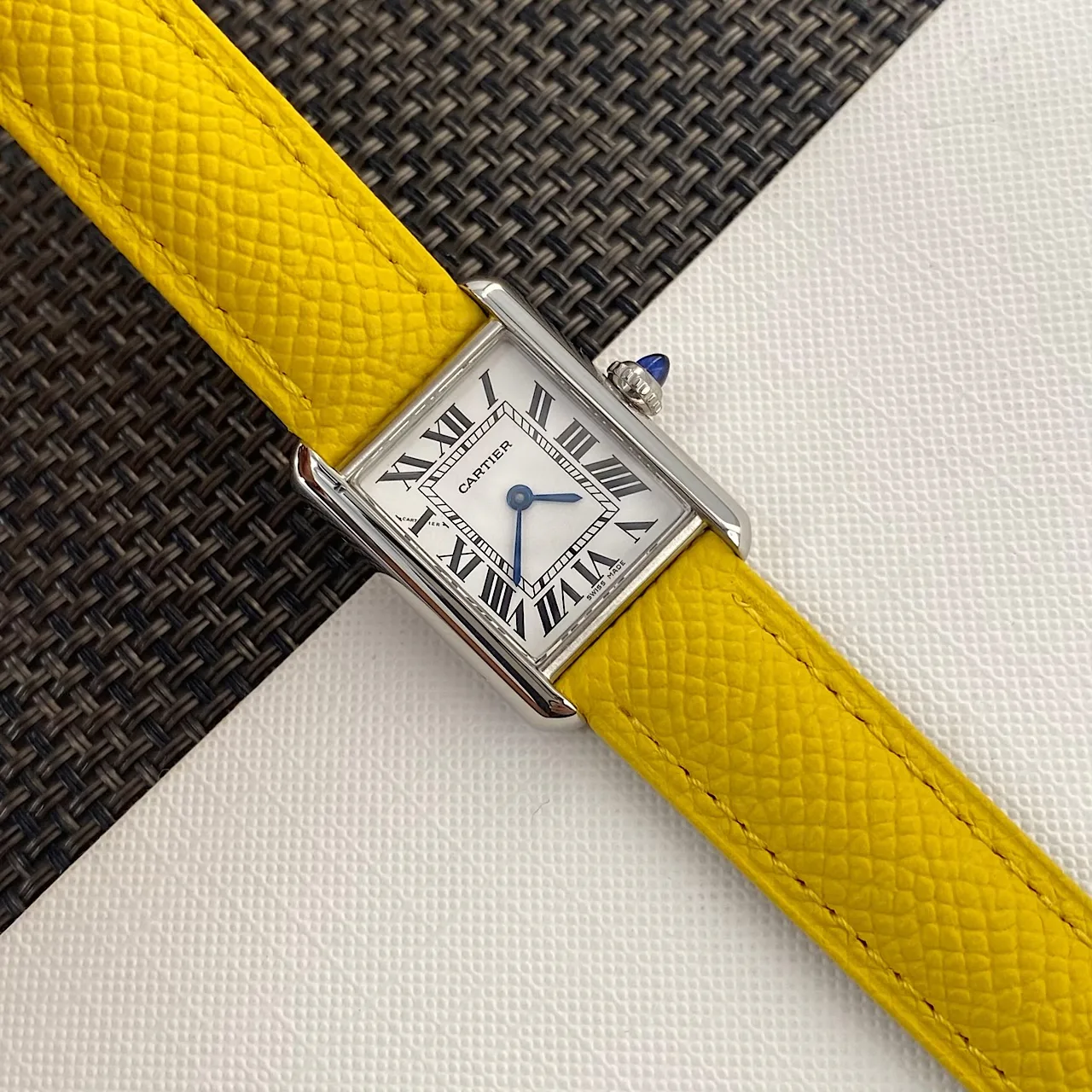 Women's Watches CARTIER 17638262