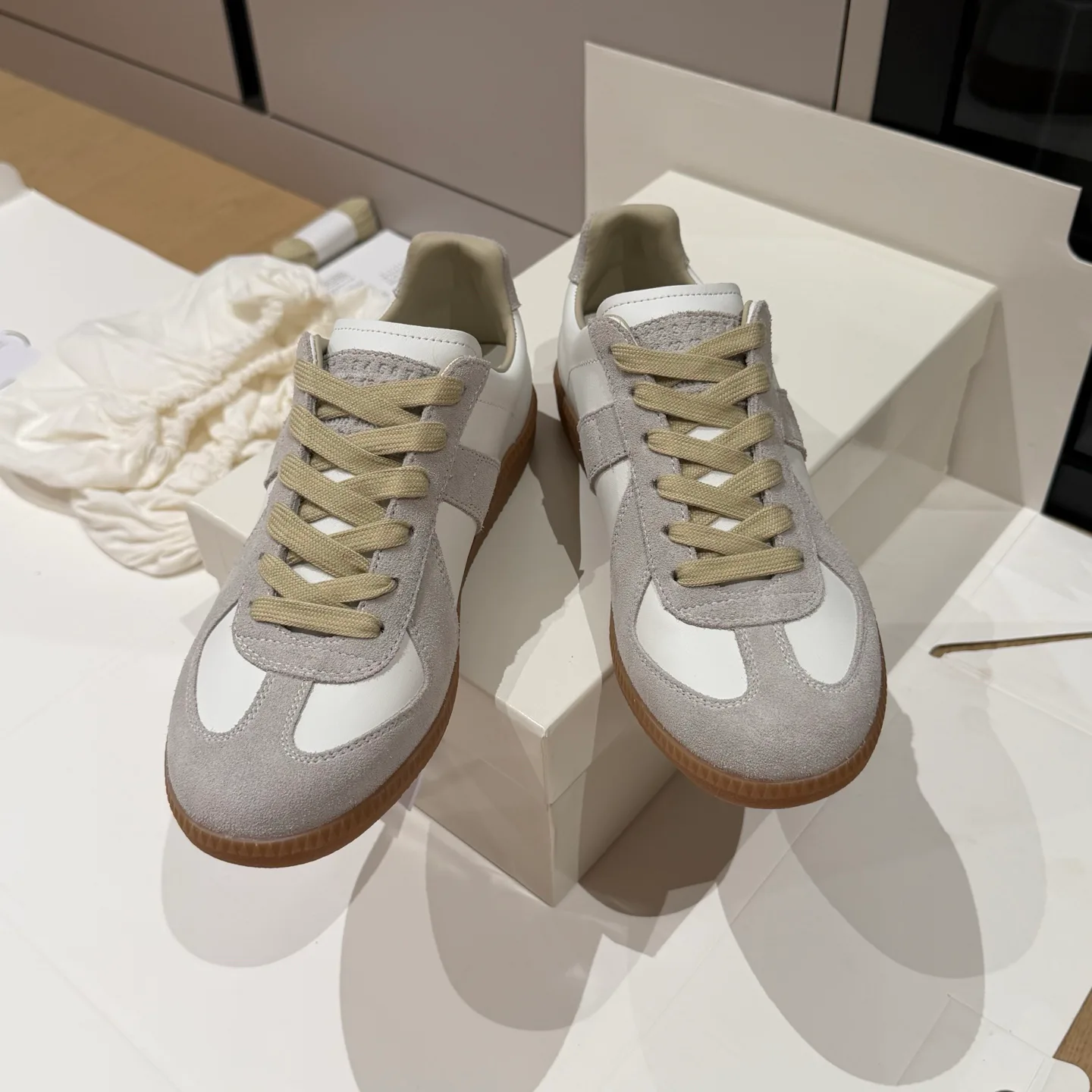 Women's Sneakers MAISON MARGIELA 18551756