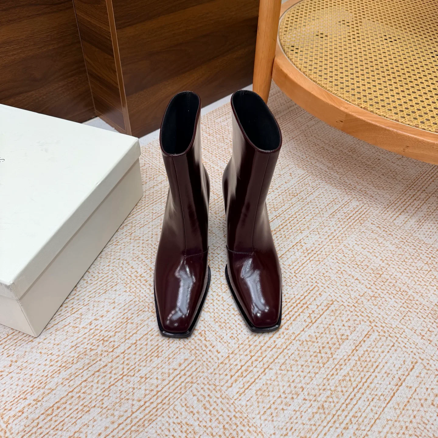 Women's Booties SAINT LAURENT 18104626