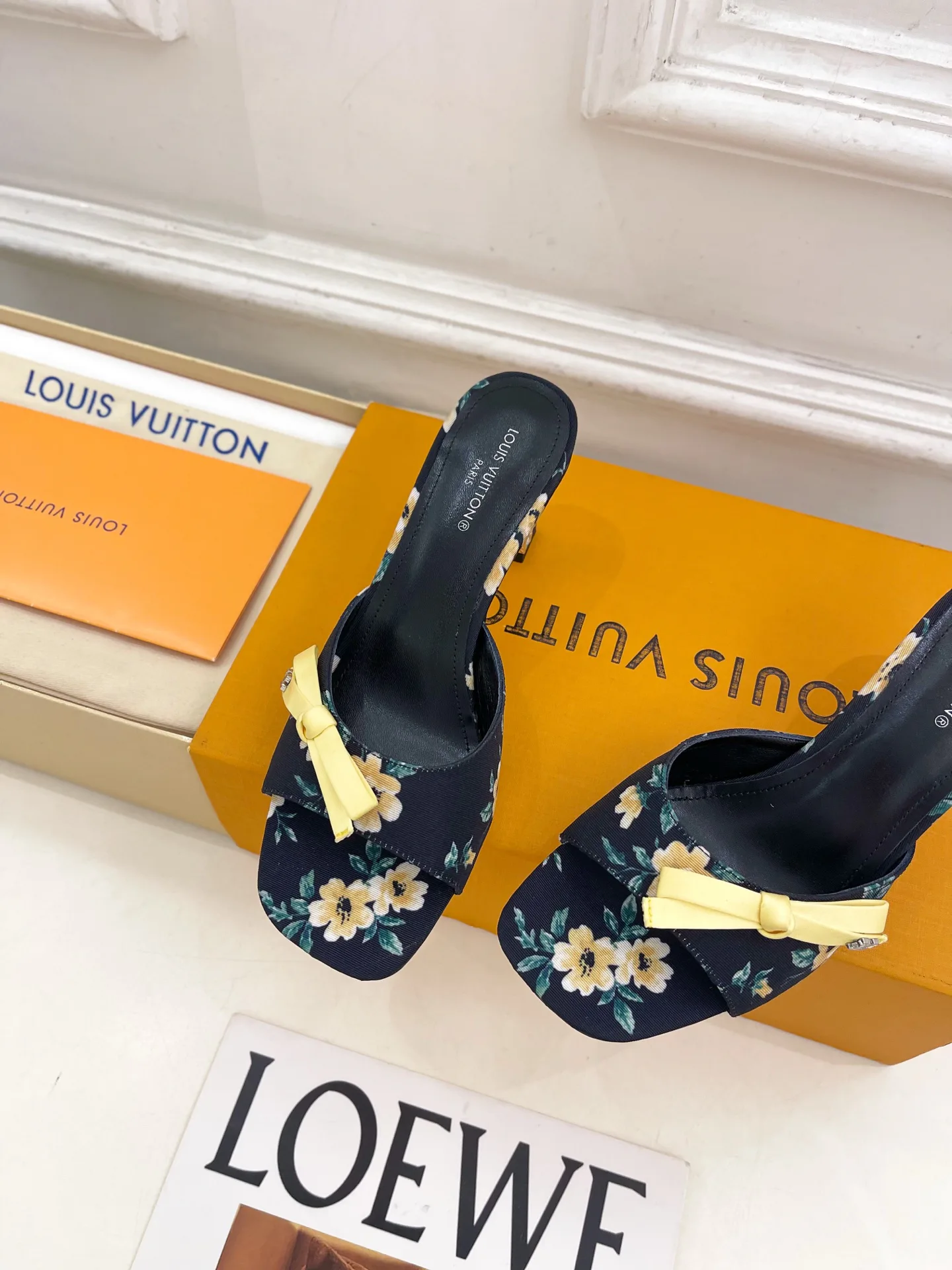 Women's Mules And Clogs LOUIS VUITTON 18034946