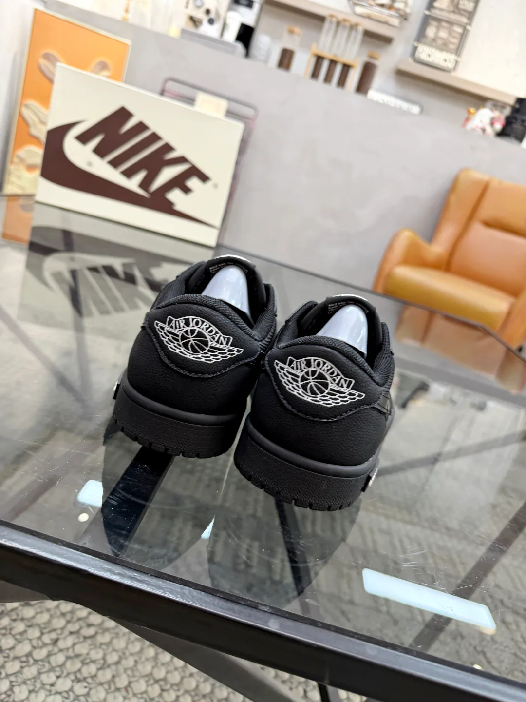 Men's Sneakers PRADA 18449098