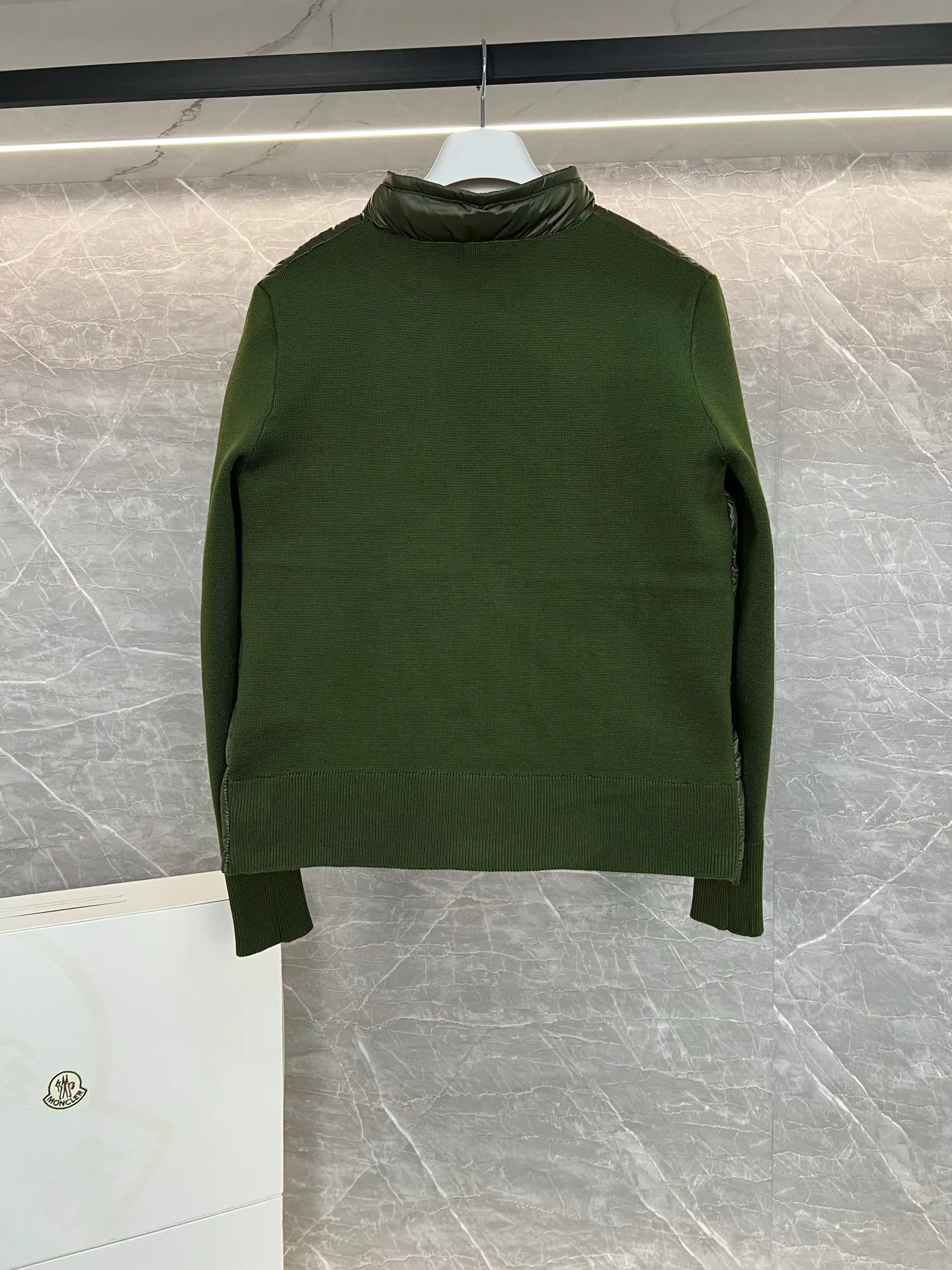 Куртки И Пуховики Мужские Moncler 18599828