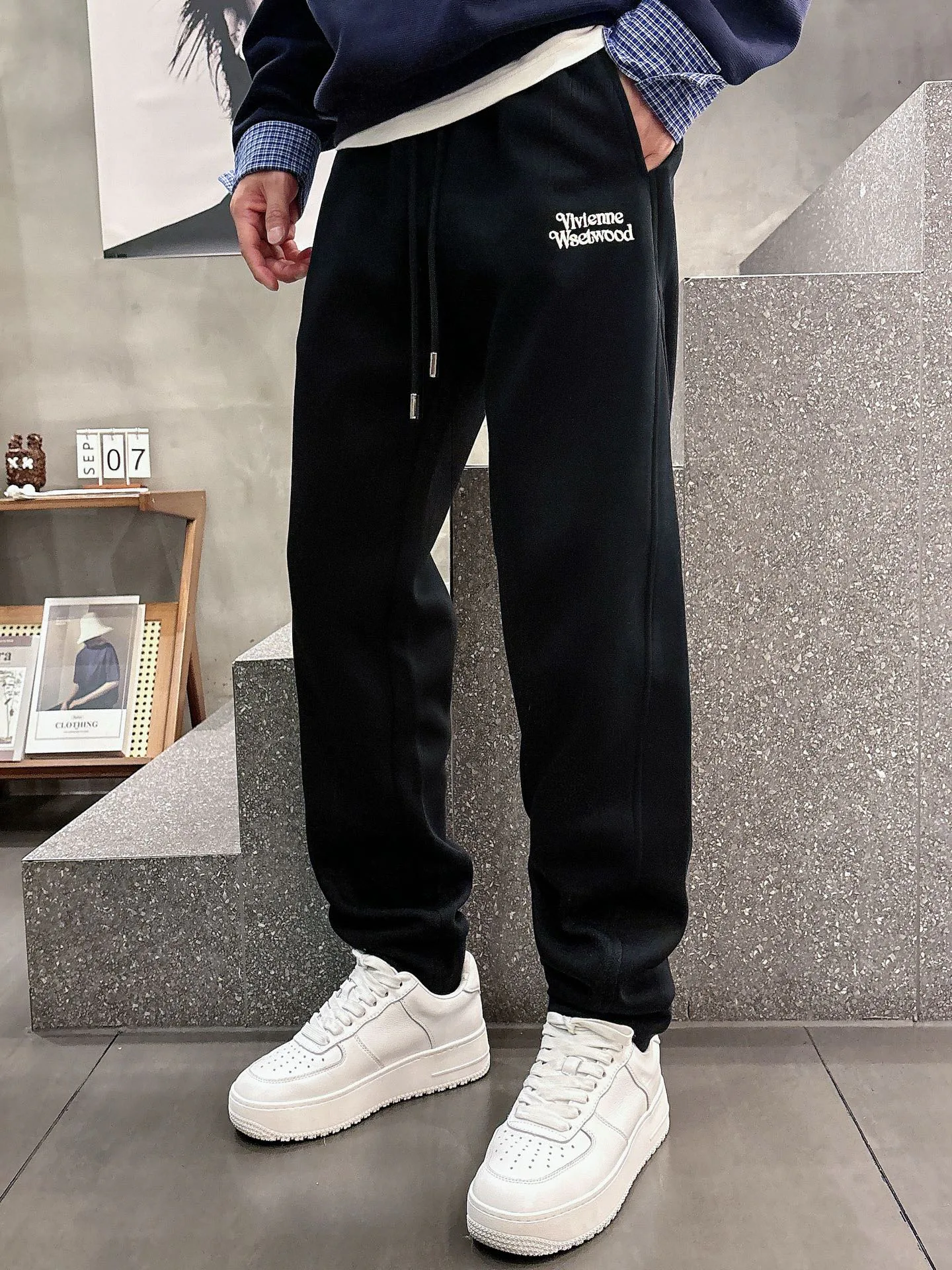 Брюки Мужские Vivienne Westwood 18596884