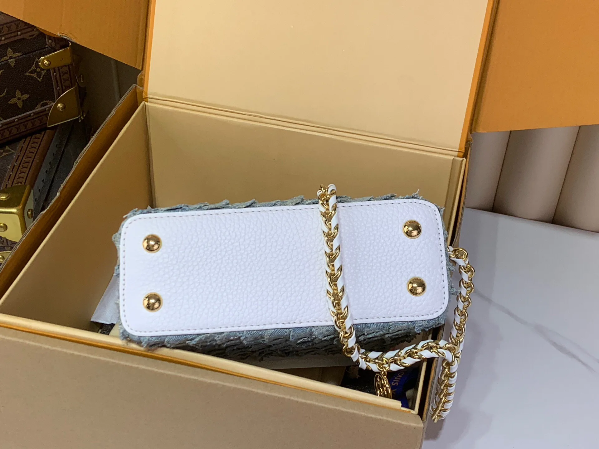 Women's Classic Handbags LOUIS VUITTON 16893028