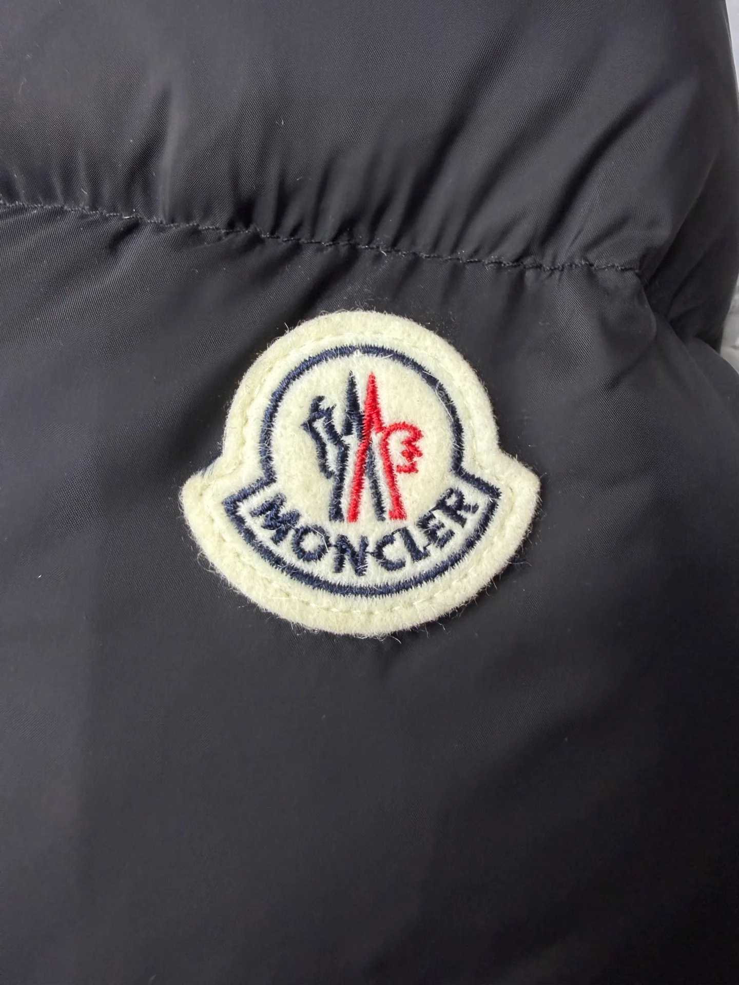 Women's Jackets And Down Jackets MONCLER 17801589