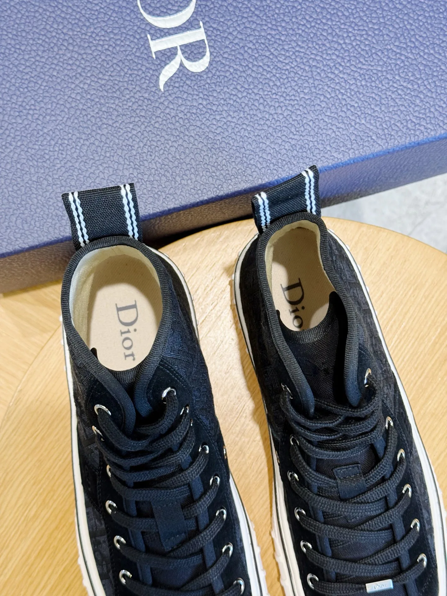 Men's Sneakers CHRISTIAN DIOR 18101576