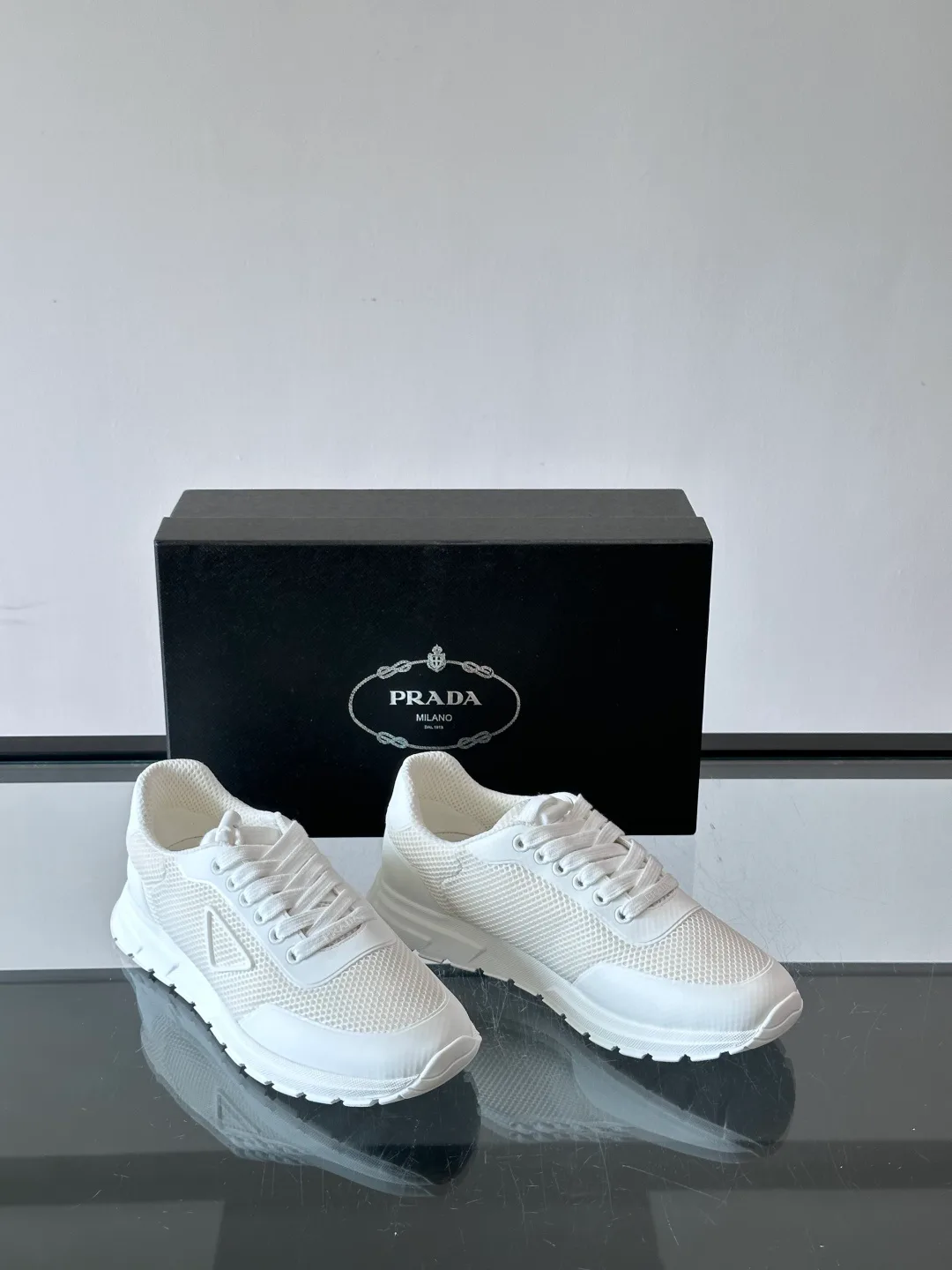 Men's Sneakers PRADA 17646150
