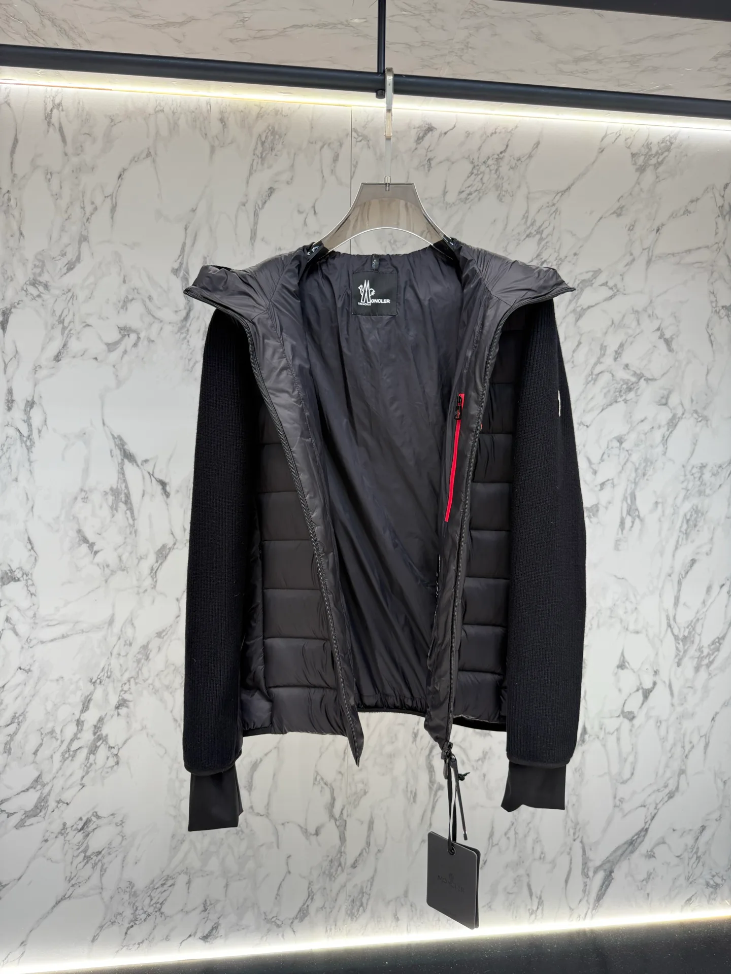 Men's Jackets And Down Jackets MONCLER 18236931