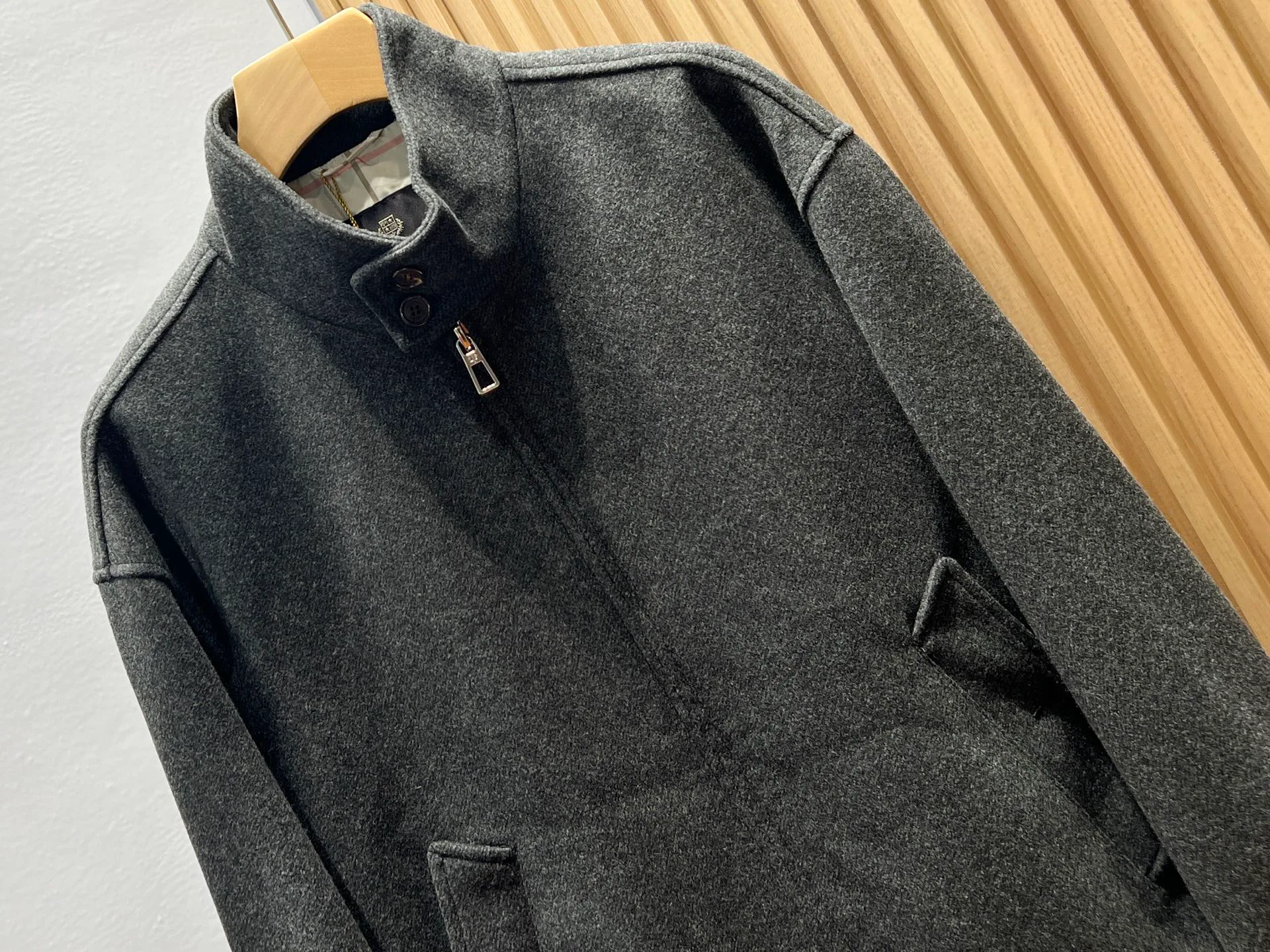 Men's Jackets And Down Jackets LORO PIANA 18084585