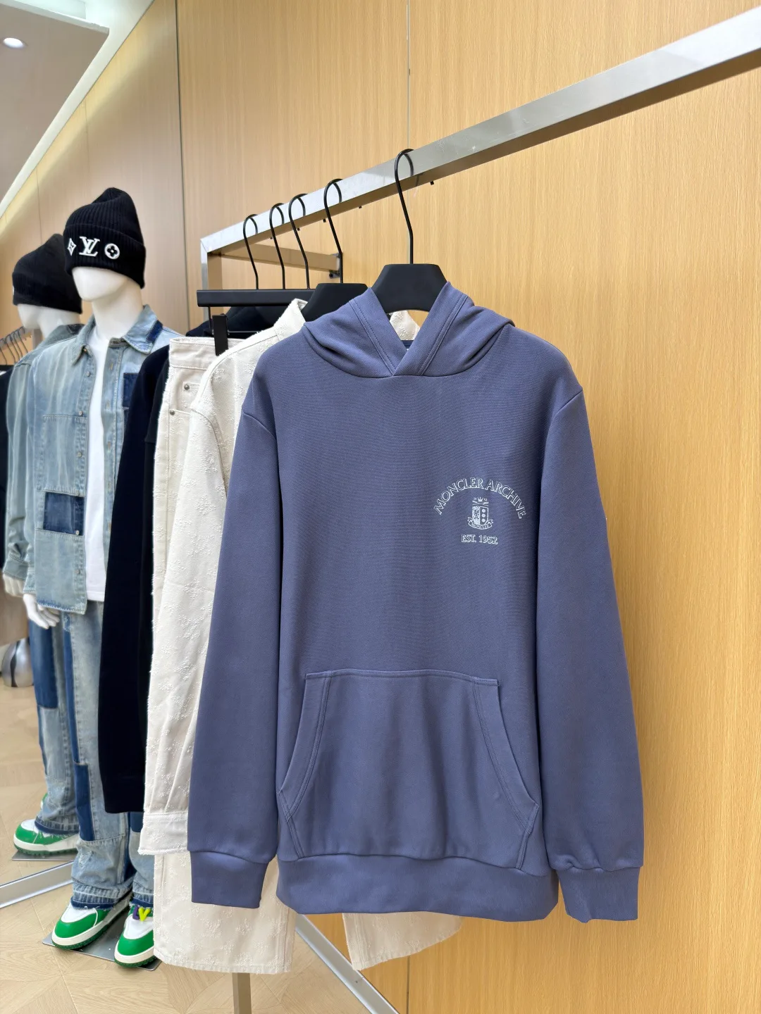 Men's Sweatshirts And Hoodies MONCLER 17861555