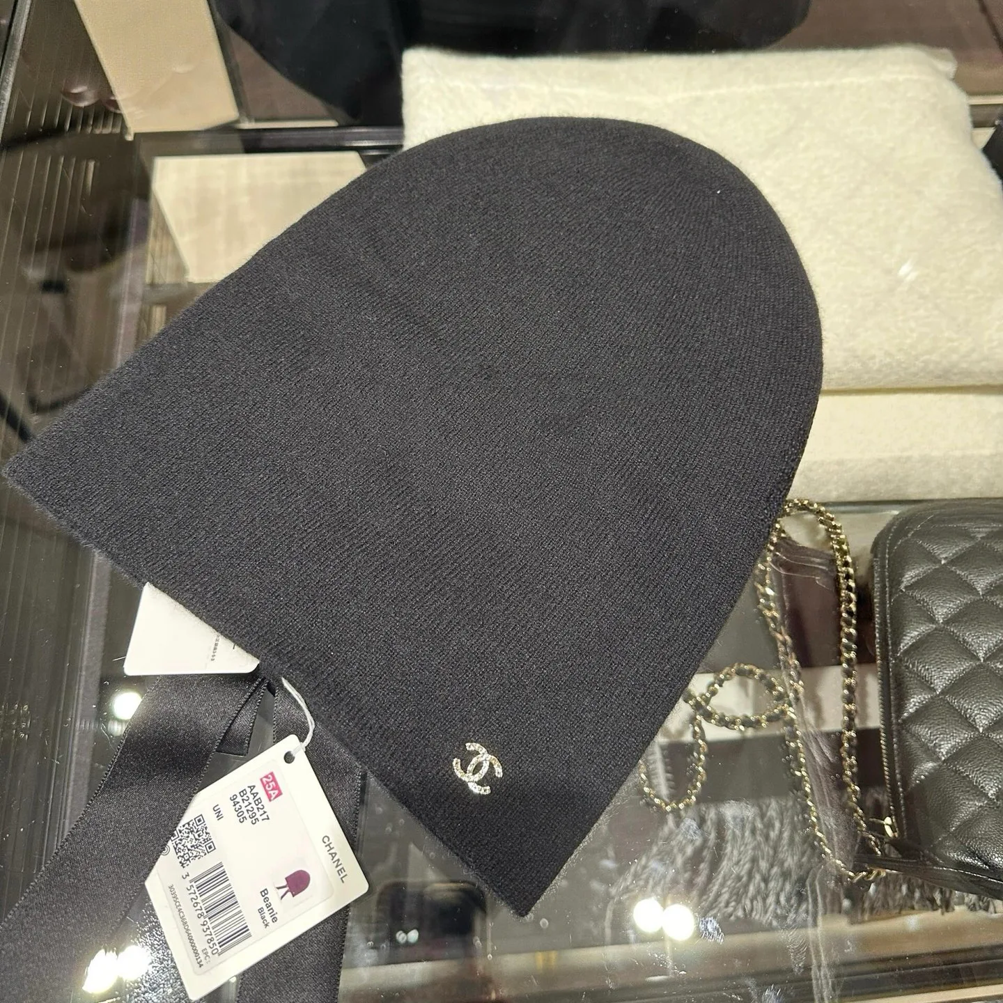 Hats CHANEL 18347796