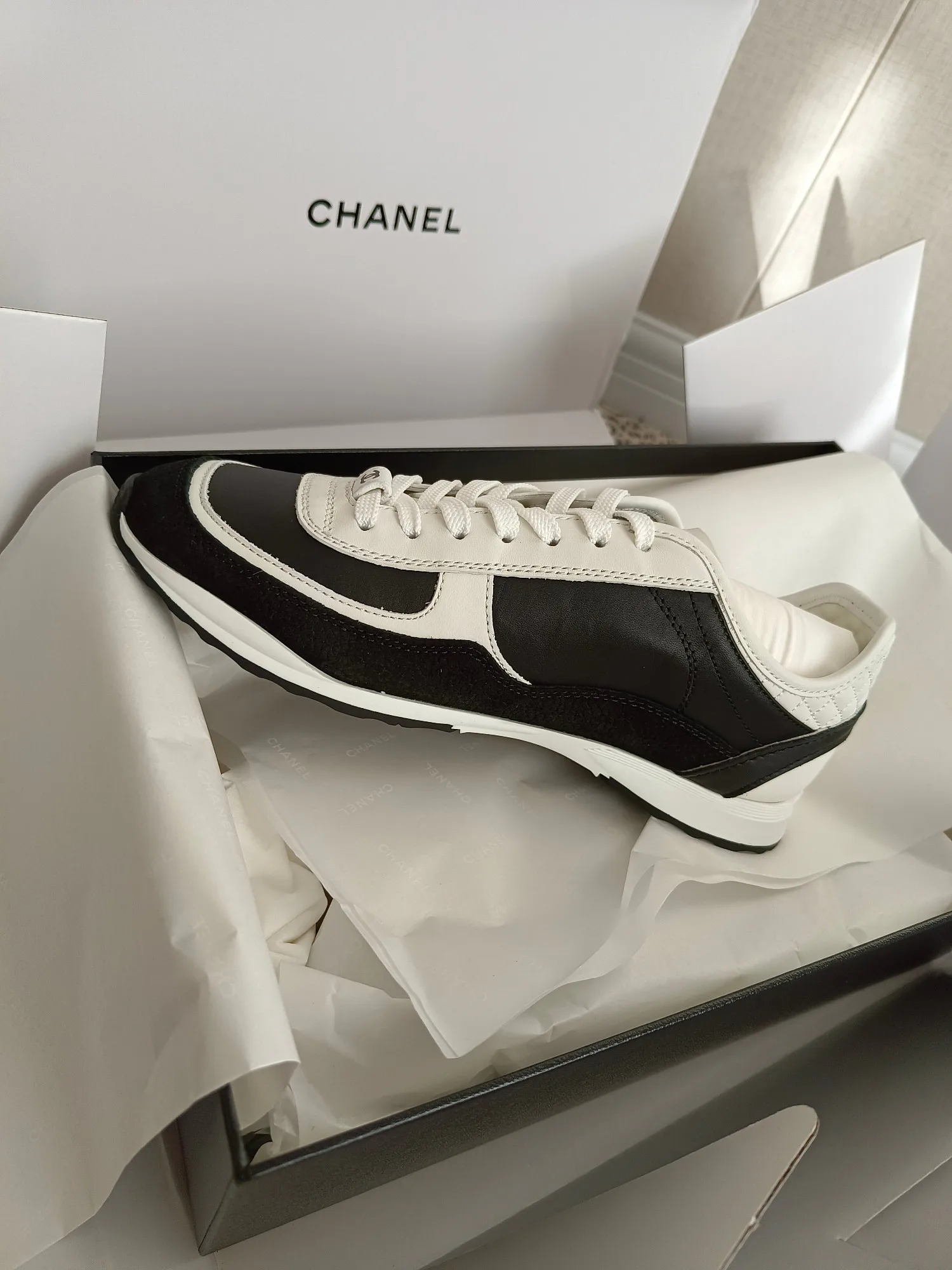 Women's Sneakers CHANEL 18274003