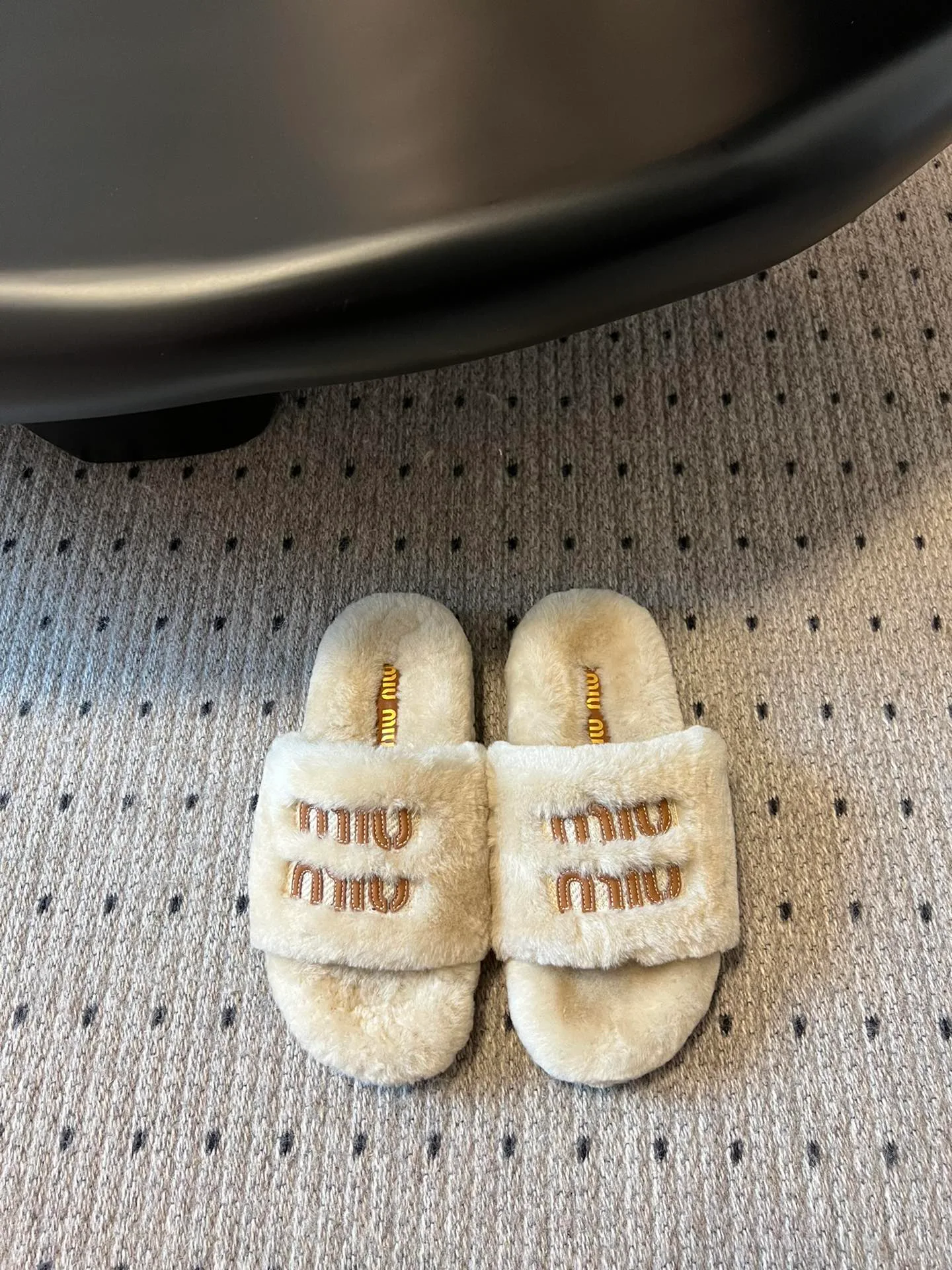 Women's Slippers MIU MIU 18241523
