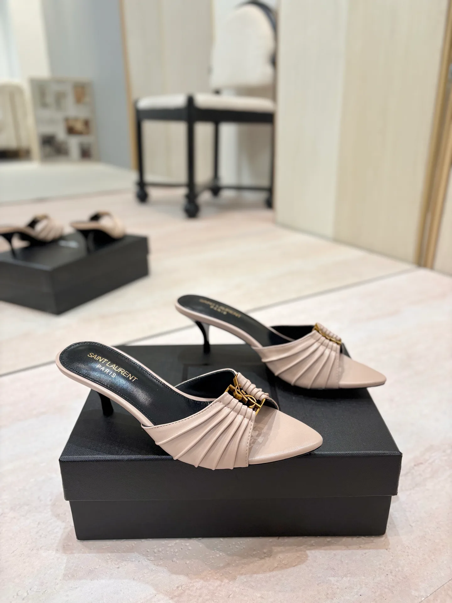 Women's Mules And Clogs SAINT LAURENT 17476035