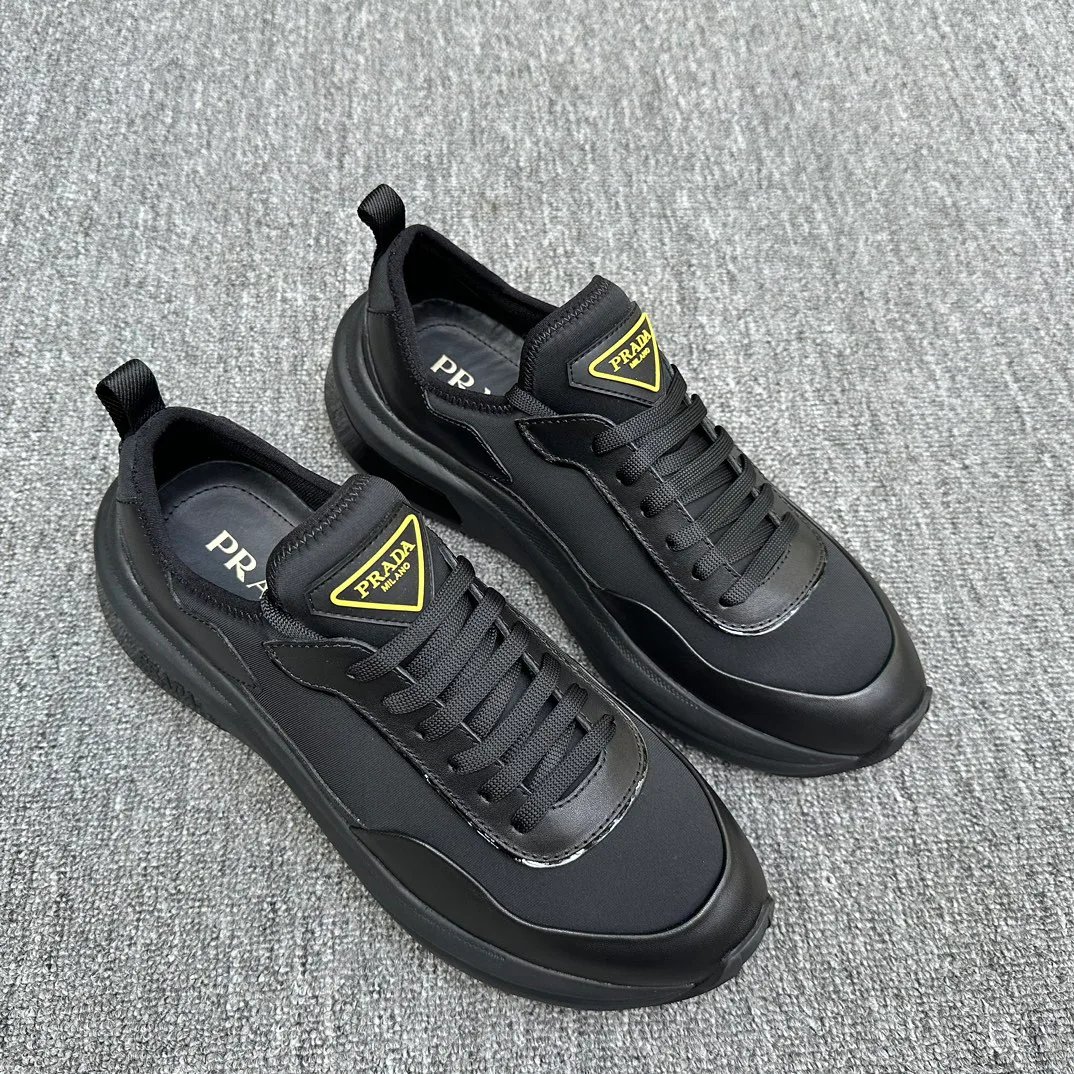 Men's Sneakers PRADA 18076356