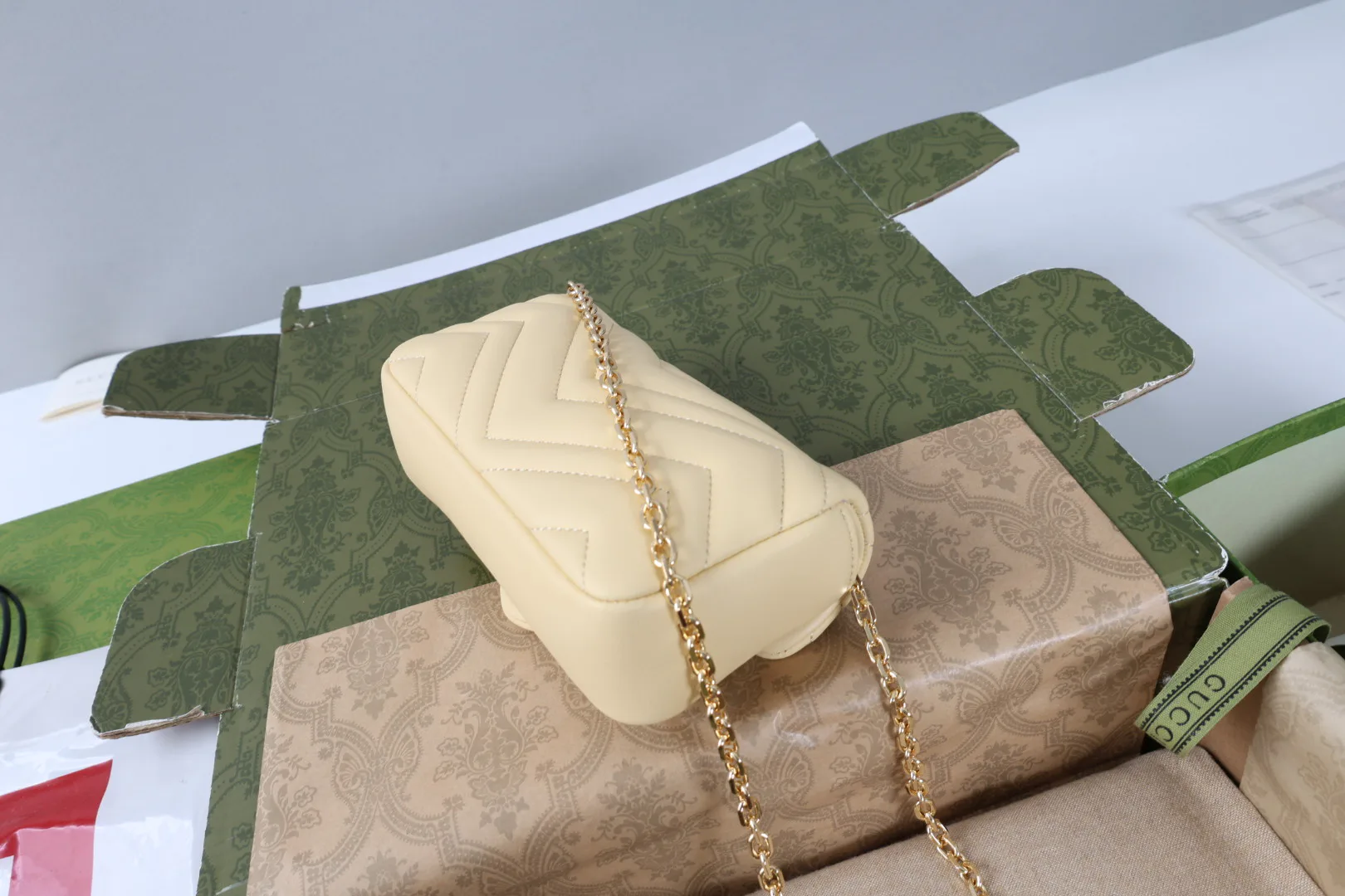 Women's Classic Handbags GUCCI 18005070