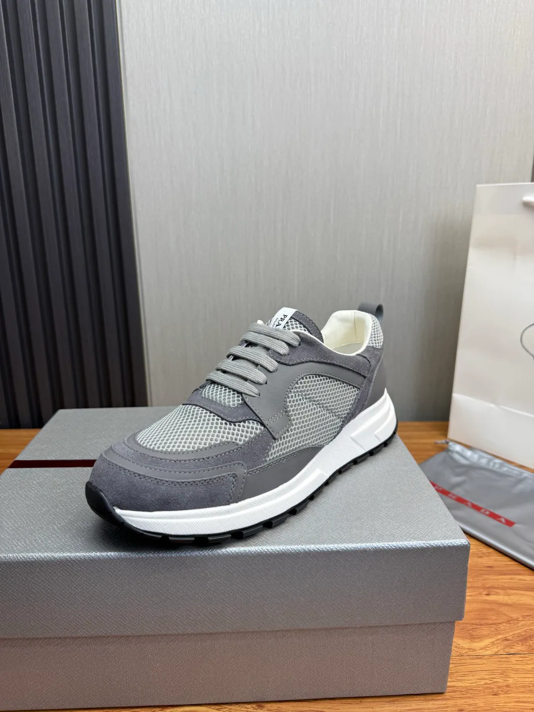 Men's Sneakers PRADA 17704091