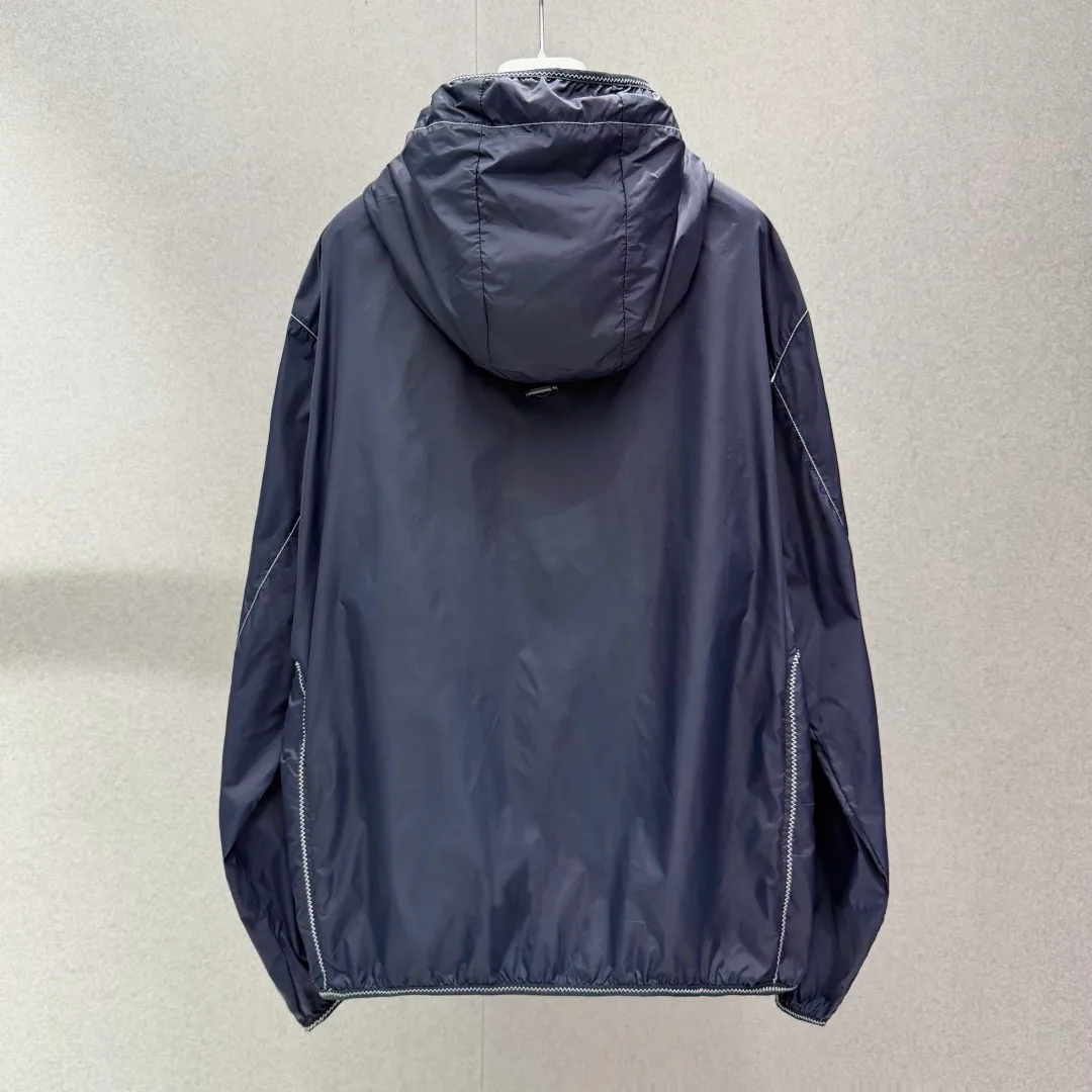Men's Jackets And Down Jackets MONCLER 17886820