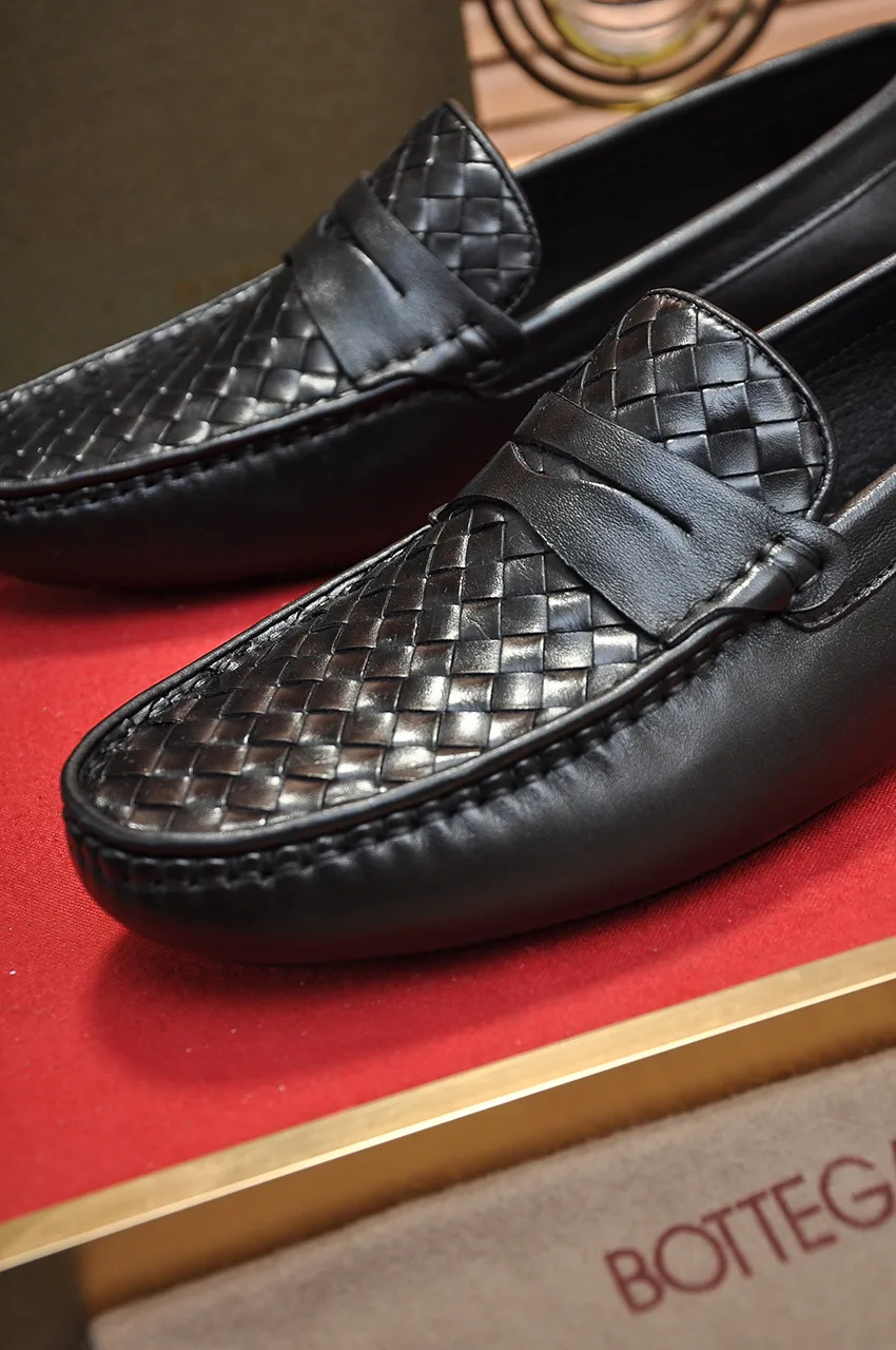 Men's Loafers And Dress Shoes BOTTEGA VENETA 18262208