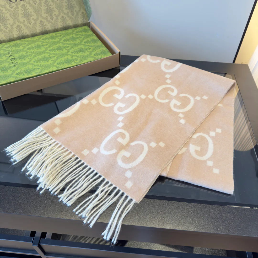 Scarves GUCCI 17896035
