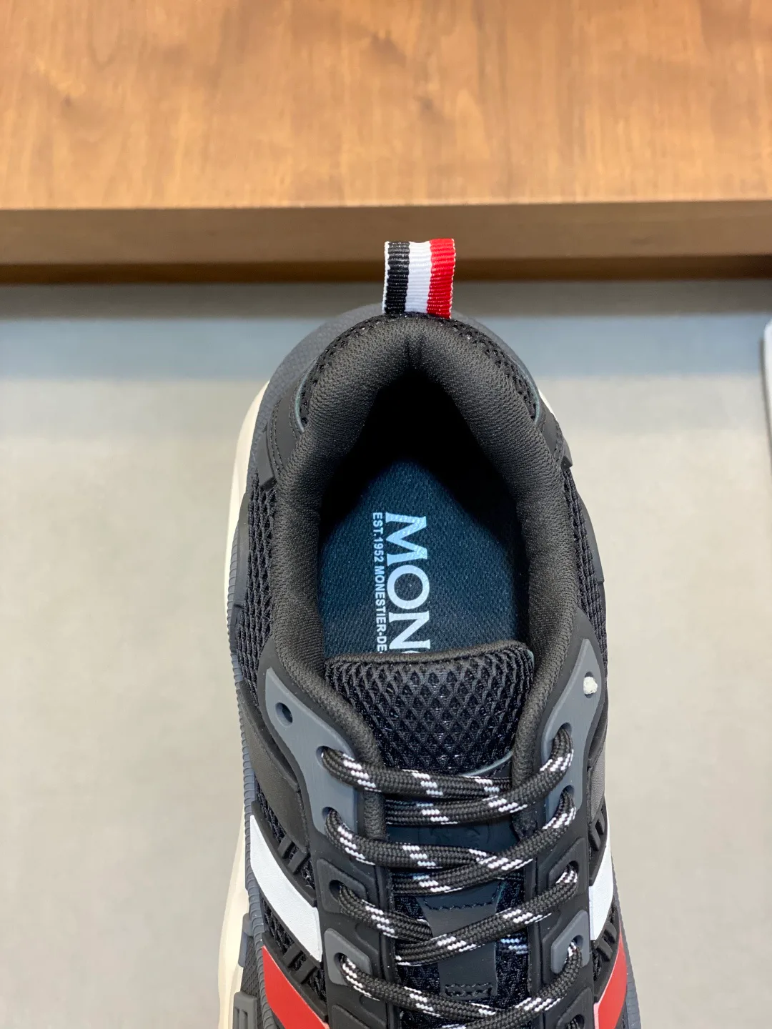 Men's Sneakers MONCLER 18079000