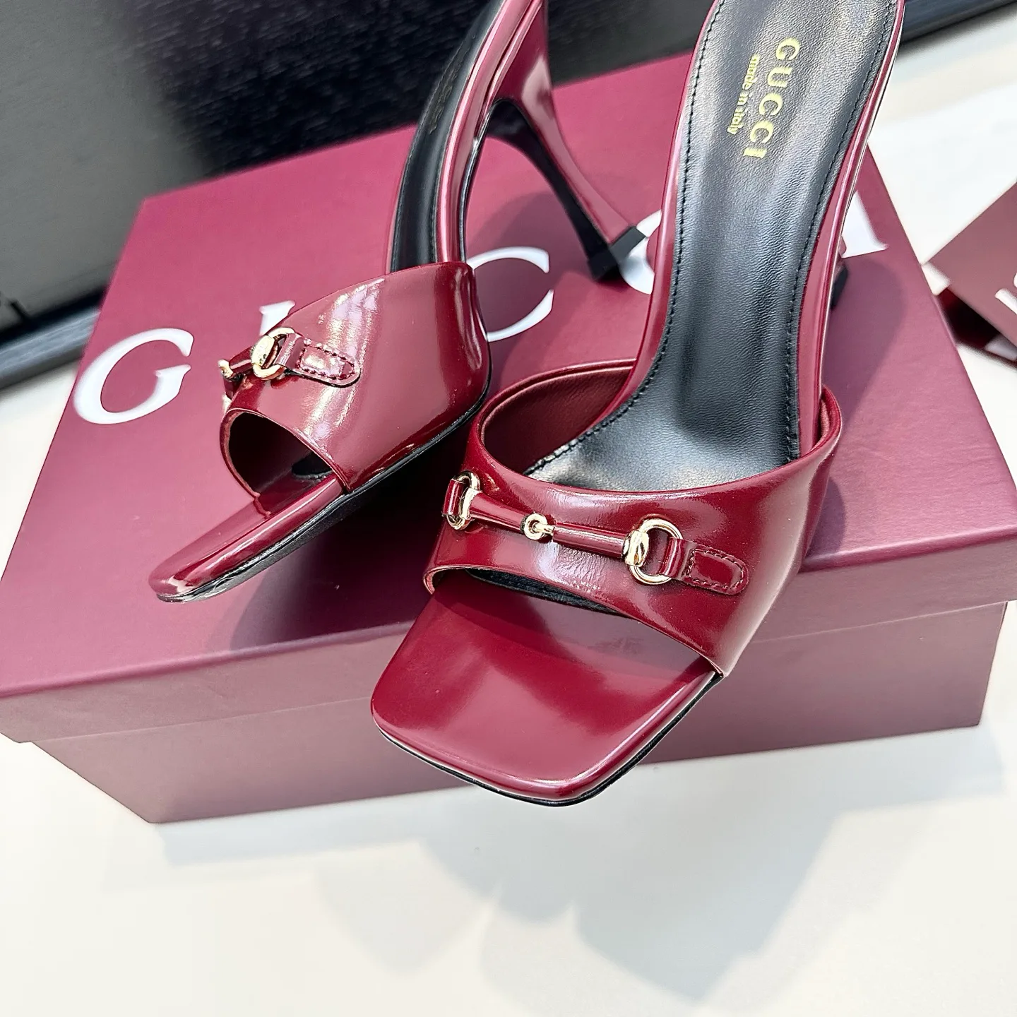 Women's Open-Toe Sandals GUCCI 17614700