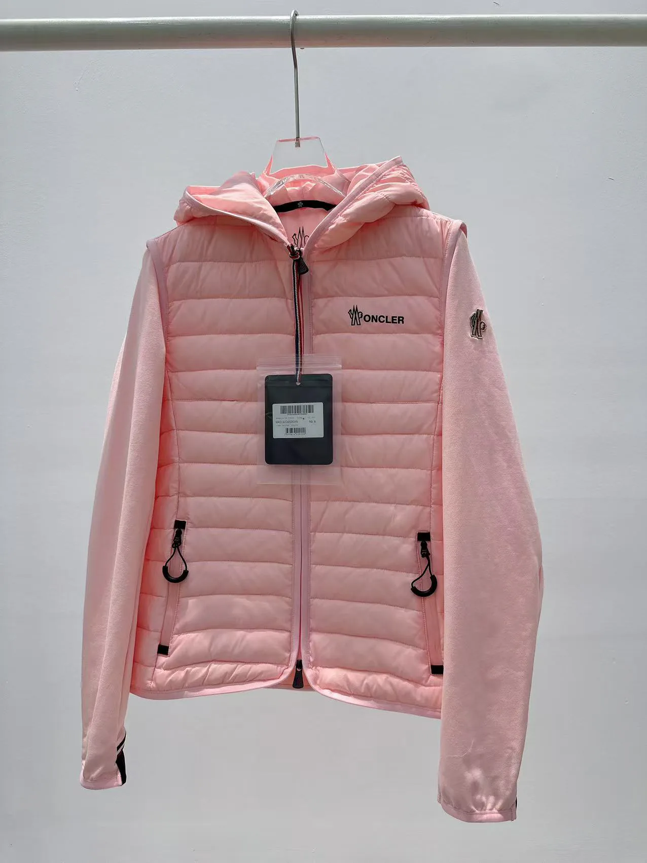 Women's Jackets And Down Jackets MONCLER 17380476