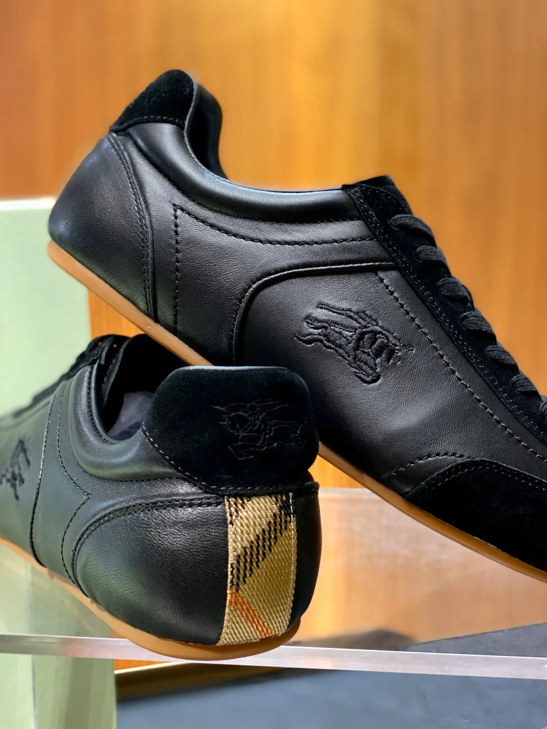 Men's Sneakers BURBERRY 18119380