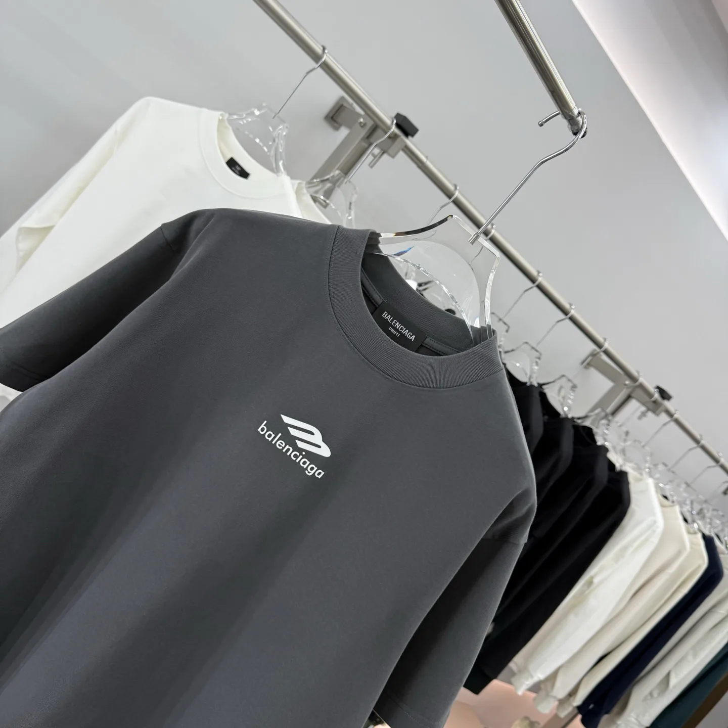 Men's T-Shirts BALENCIAGA 18408260