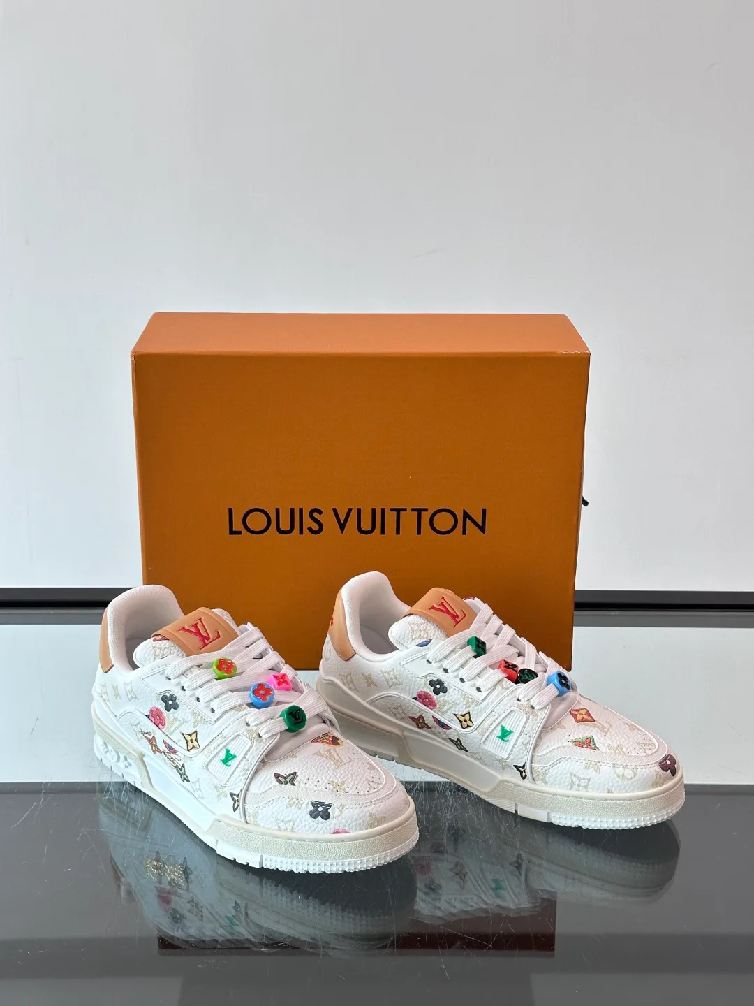 Men's Sneakers LOUIS VUITTON 18400623