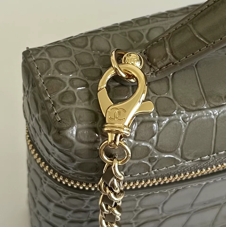 Women's Classic Handbags CHANEL 18338092
